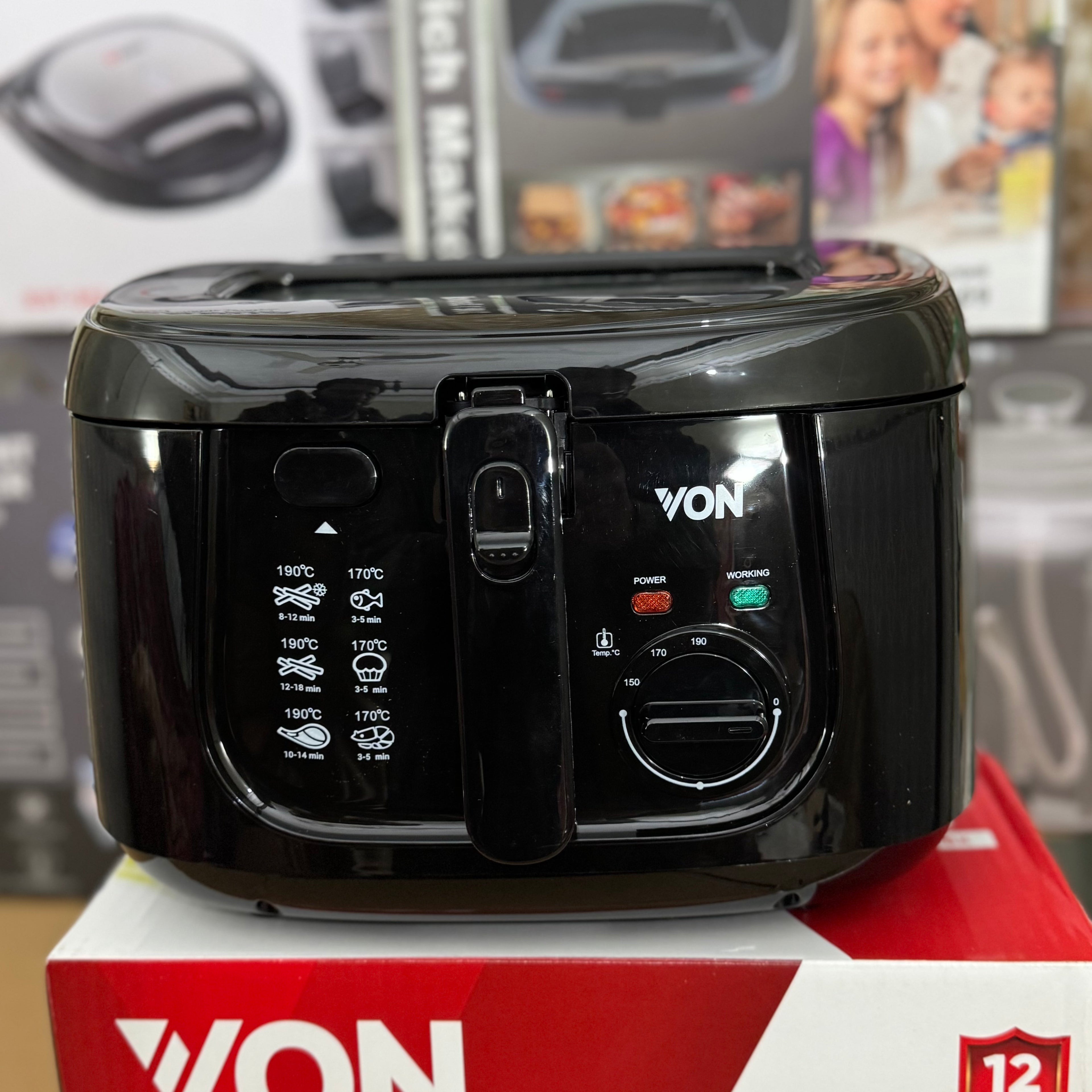 VON 2.5L Electric Deep Fryer | 1800W Non-Stick Compact Fryer with Viewing Window
