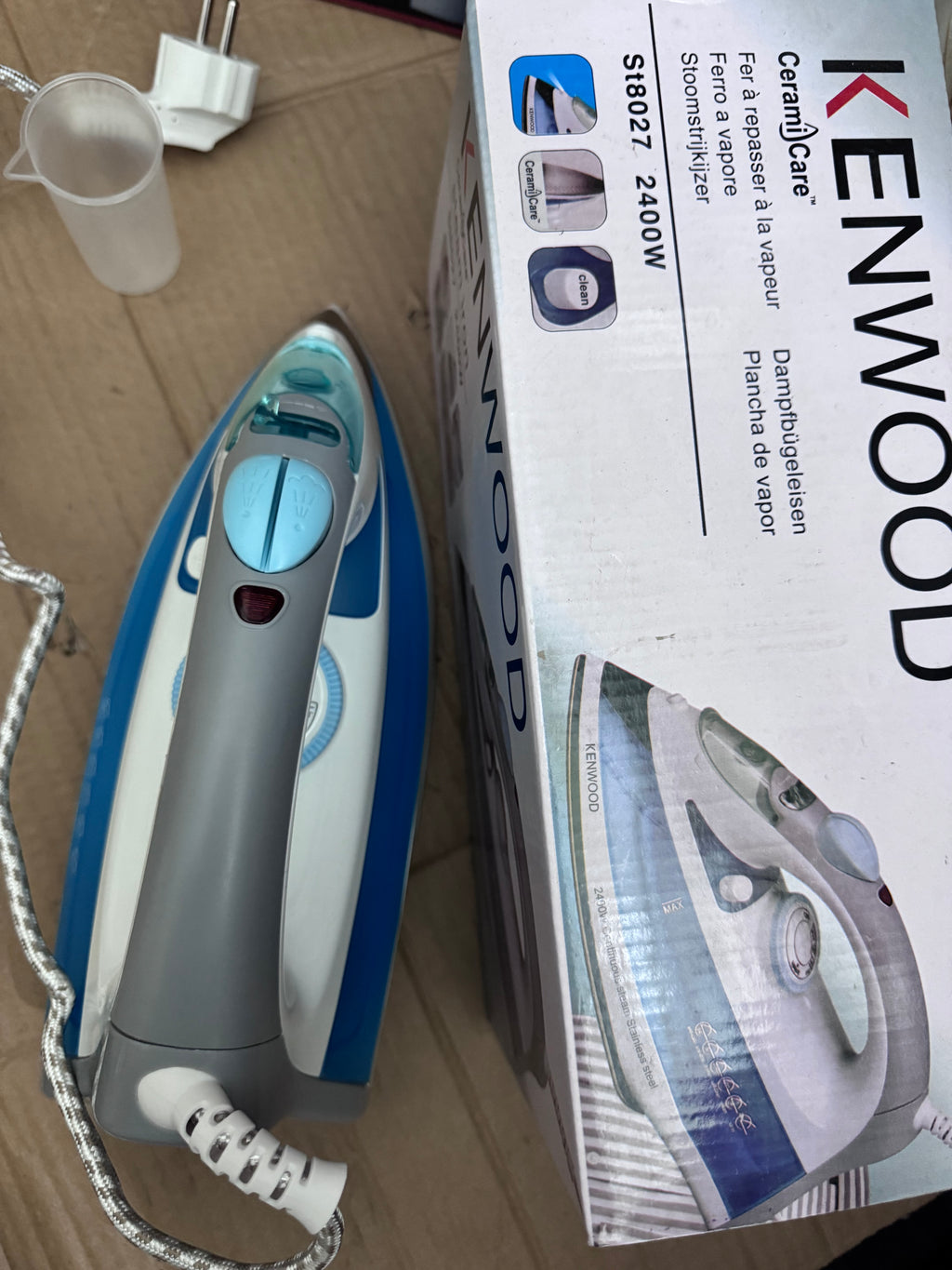 Kenwood Steam Iron ST8027 2400W Ceramic Soleplate – Lot Imported | Original Quality