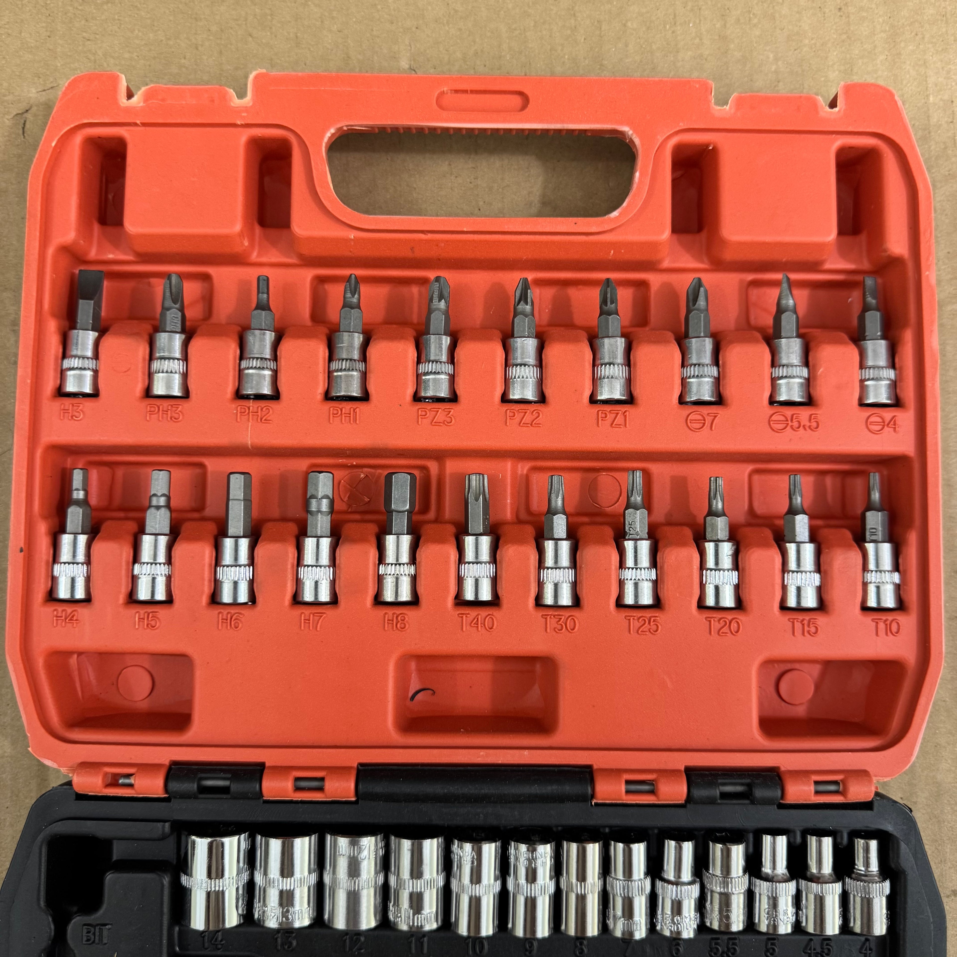 ShunDa 46-Piece 1/4" DR. Socket Set  Lot Imported