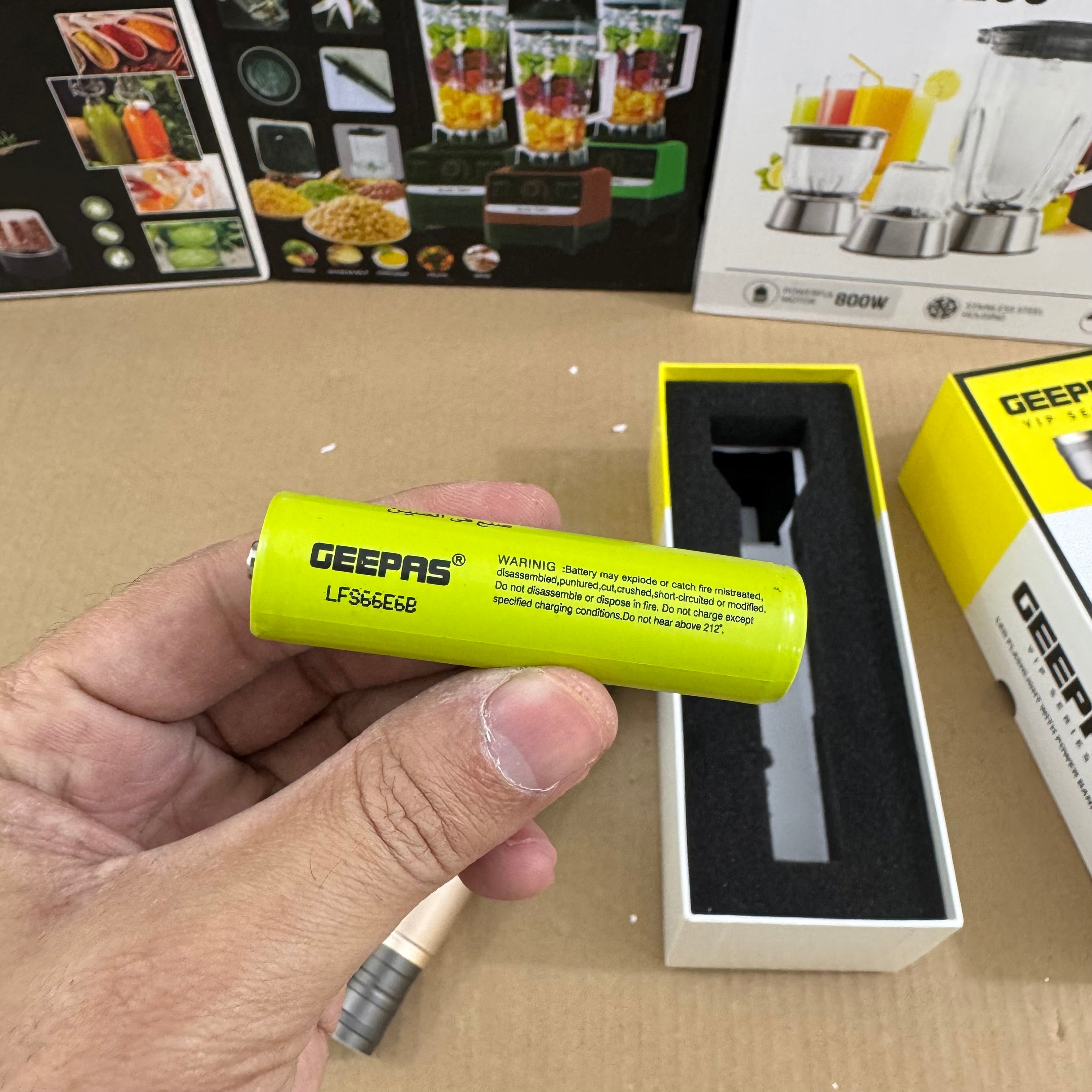 Geepas Rechargeable LED Flashlight GFL3827N
