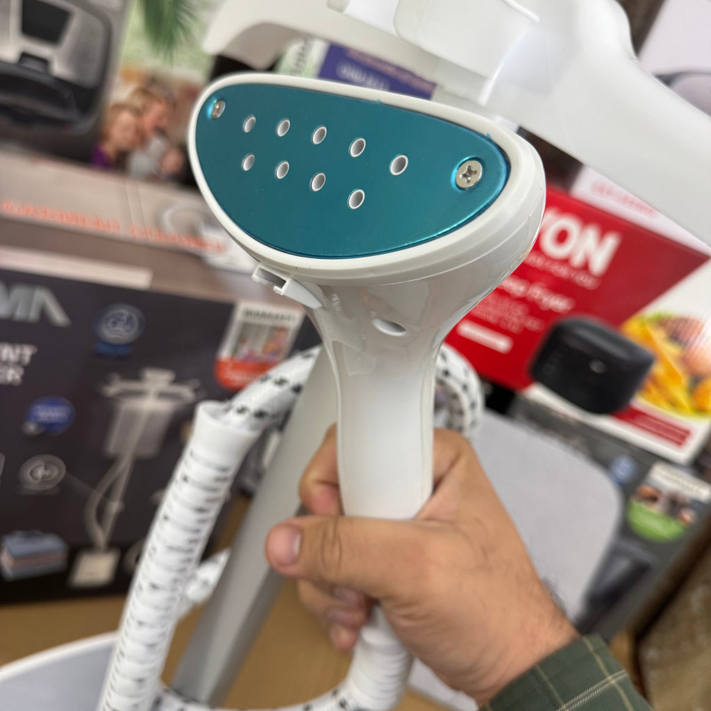 BOMA BM-519 Professional Garment Steamer | 1800W Upright Fabric Steamer