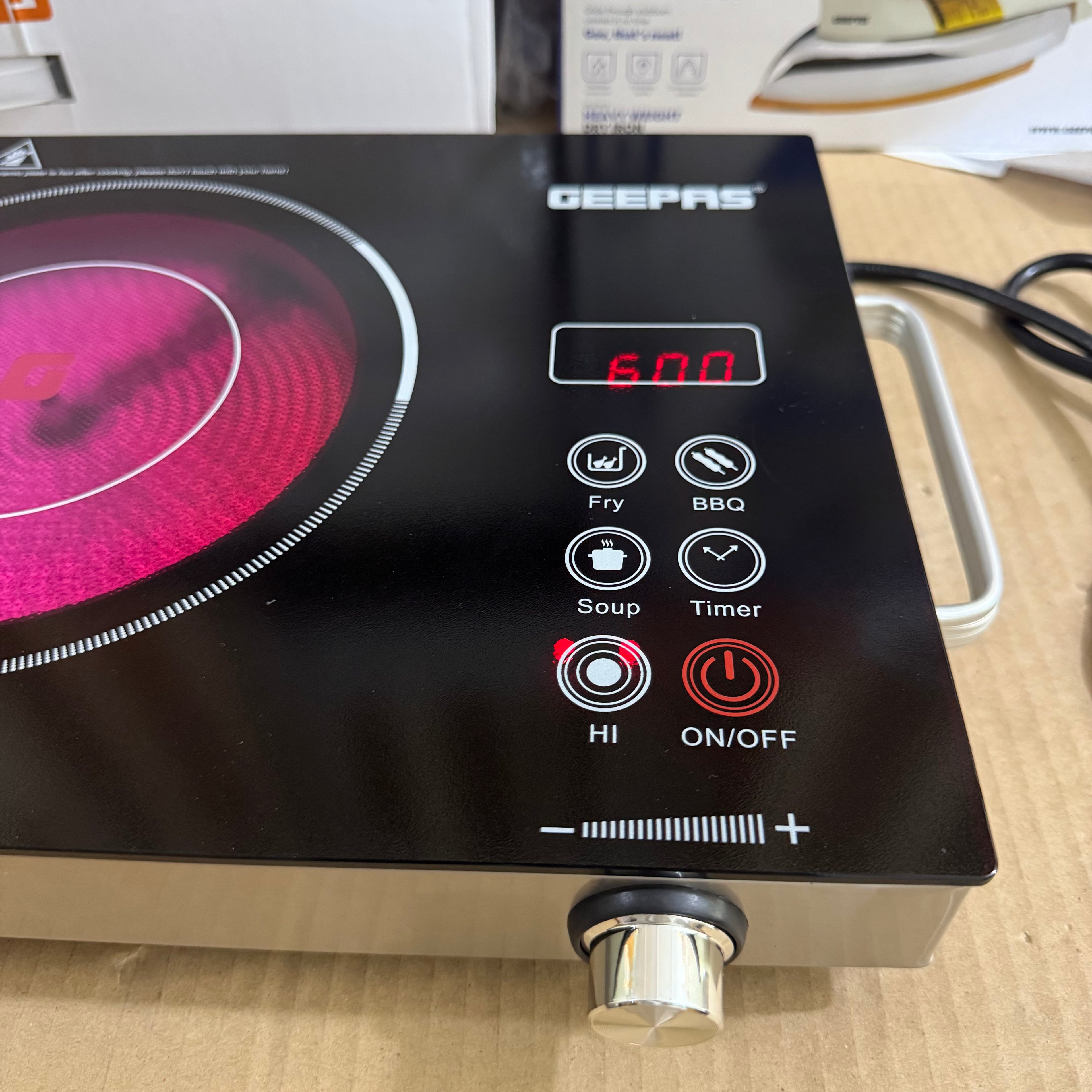 2600w Geepass hot plate