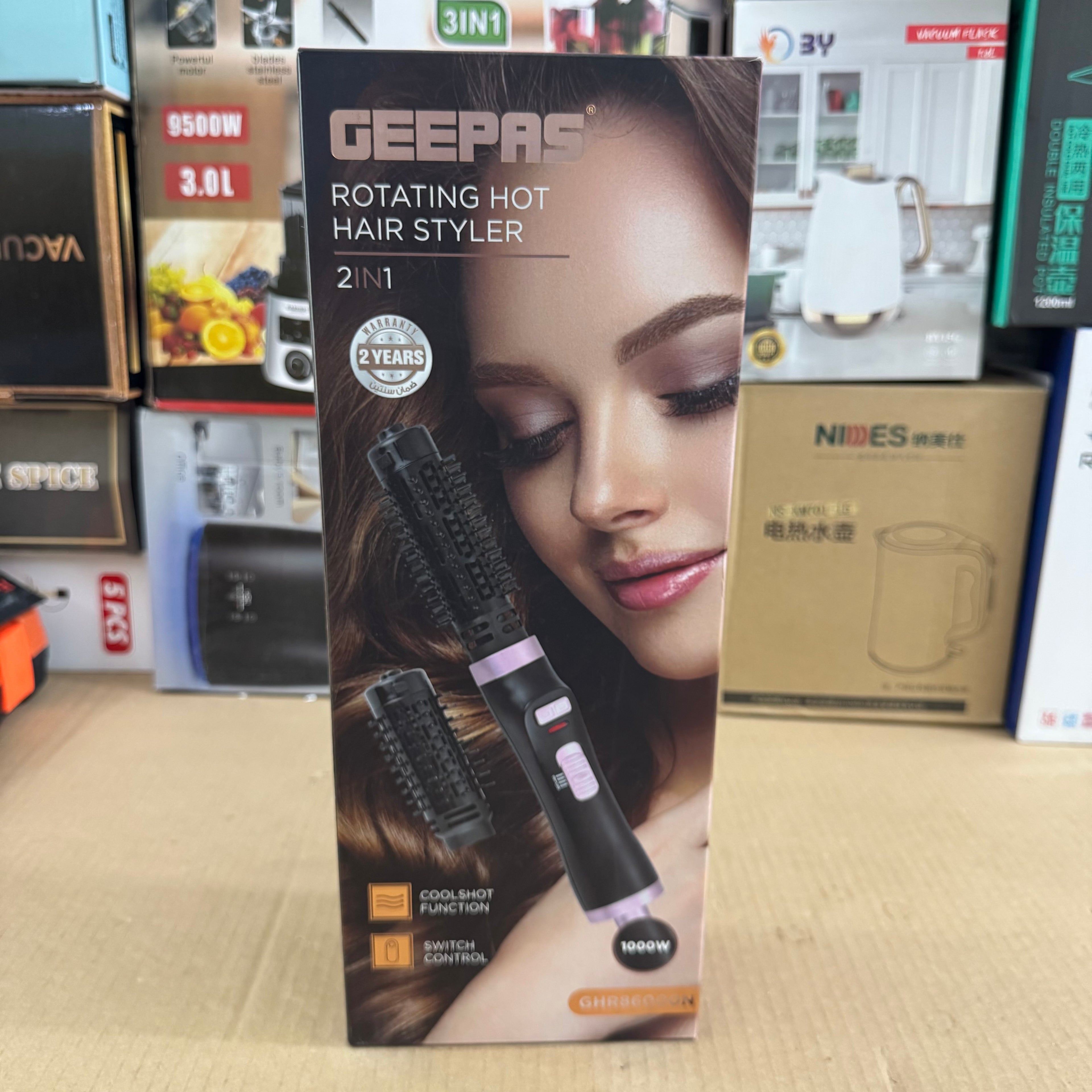 Geepas 1000W Rotating Hot Hair Styler GHR86000N