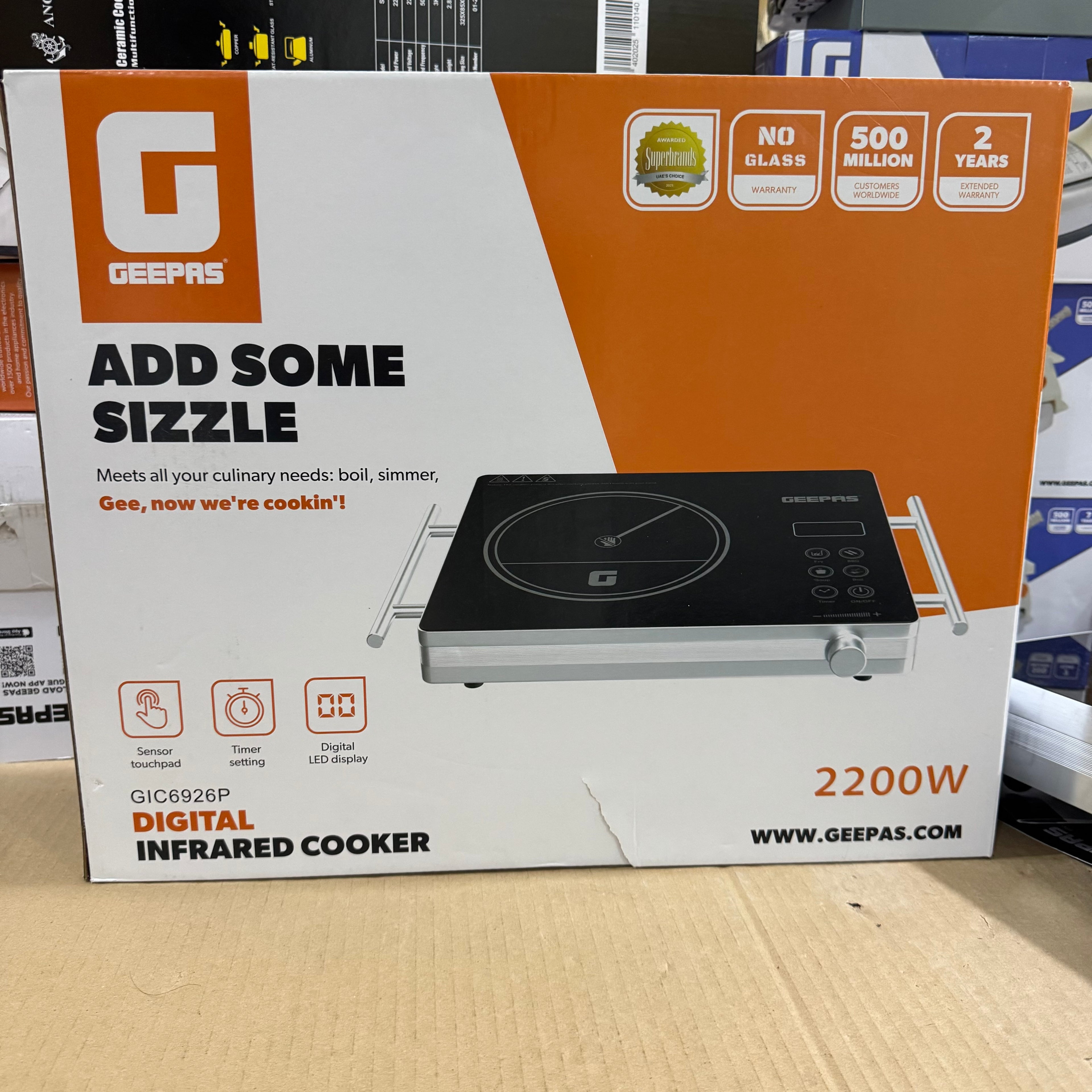Geepas Digital Infrared Cooker 2200W GIC6926P