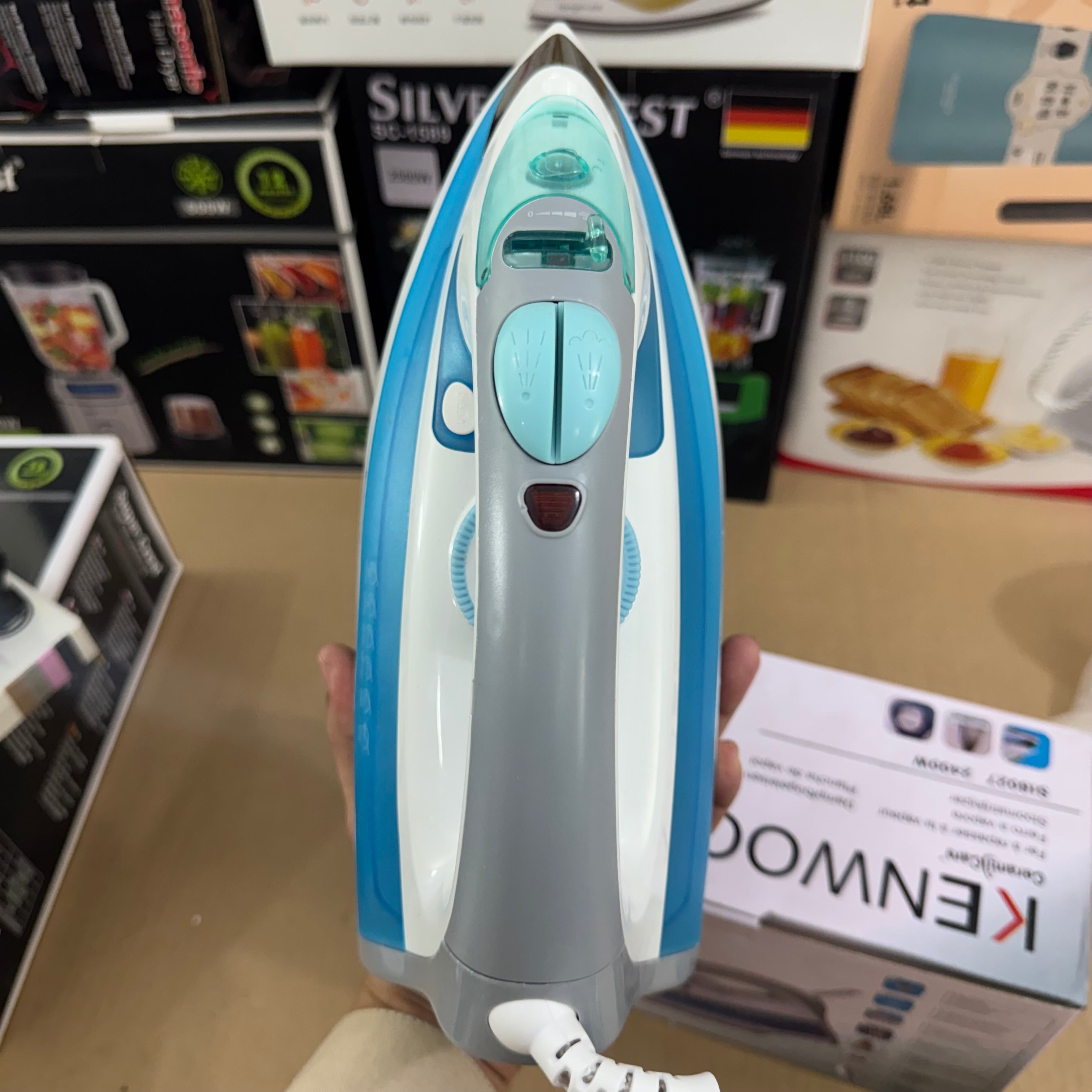 Kenwood Steam Iron ST8027 2400W Ceramic Soleplate – France