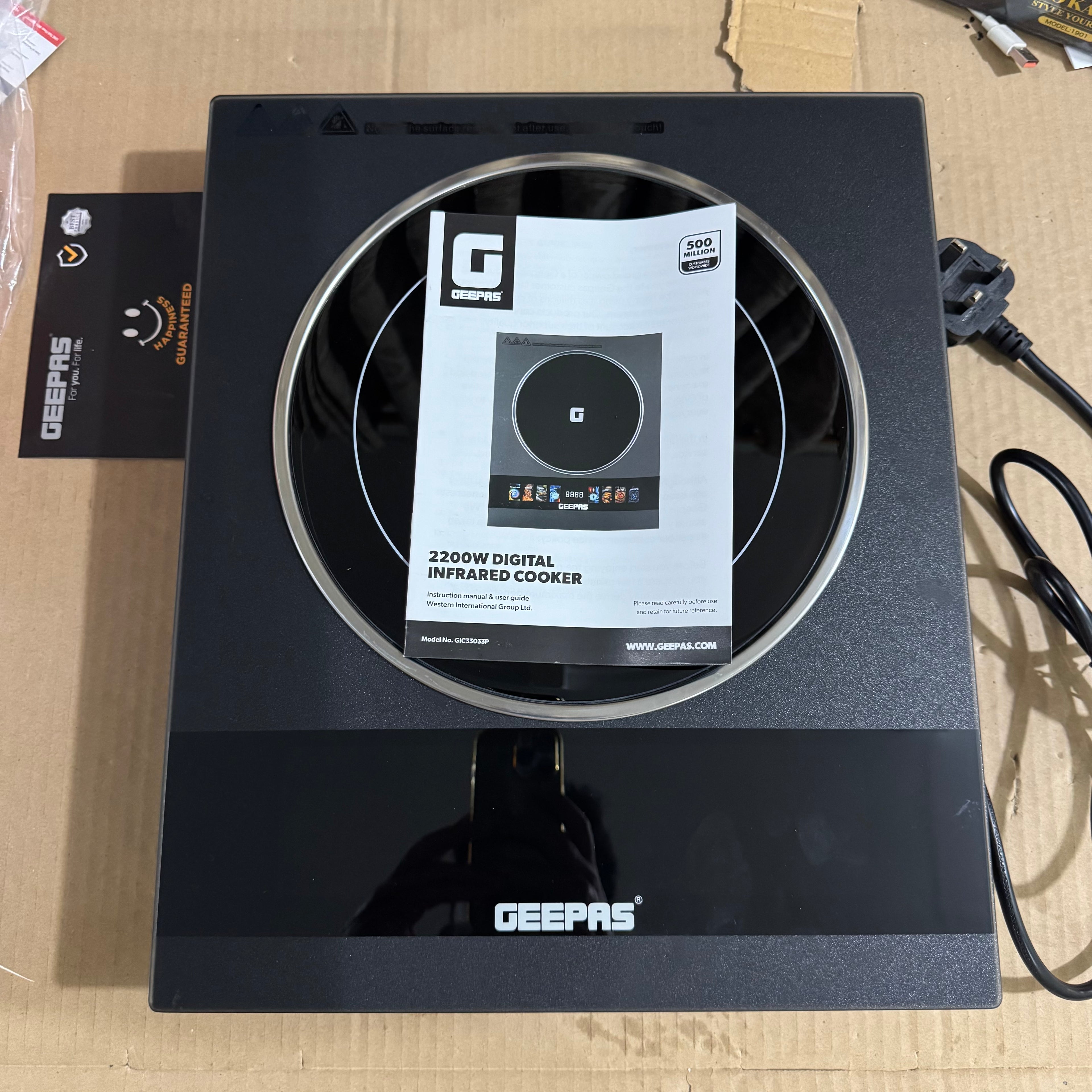 Geepas multifunction Infrared cooker GIC 33033P