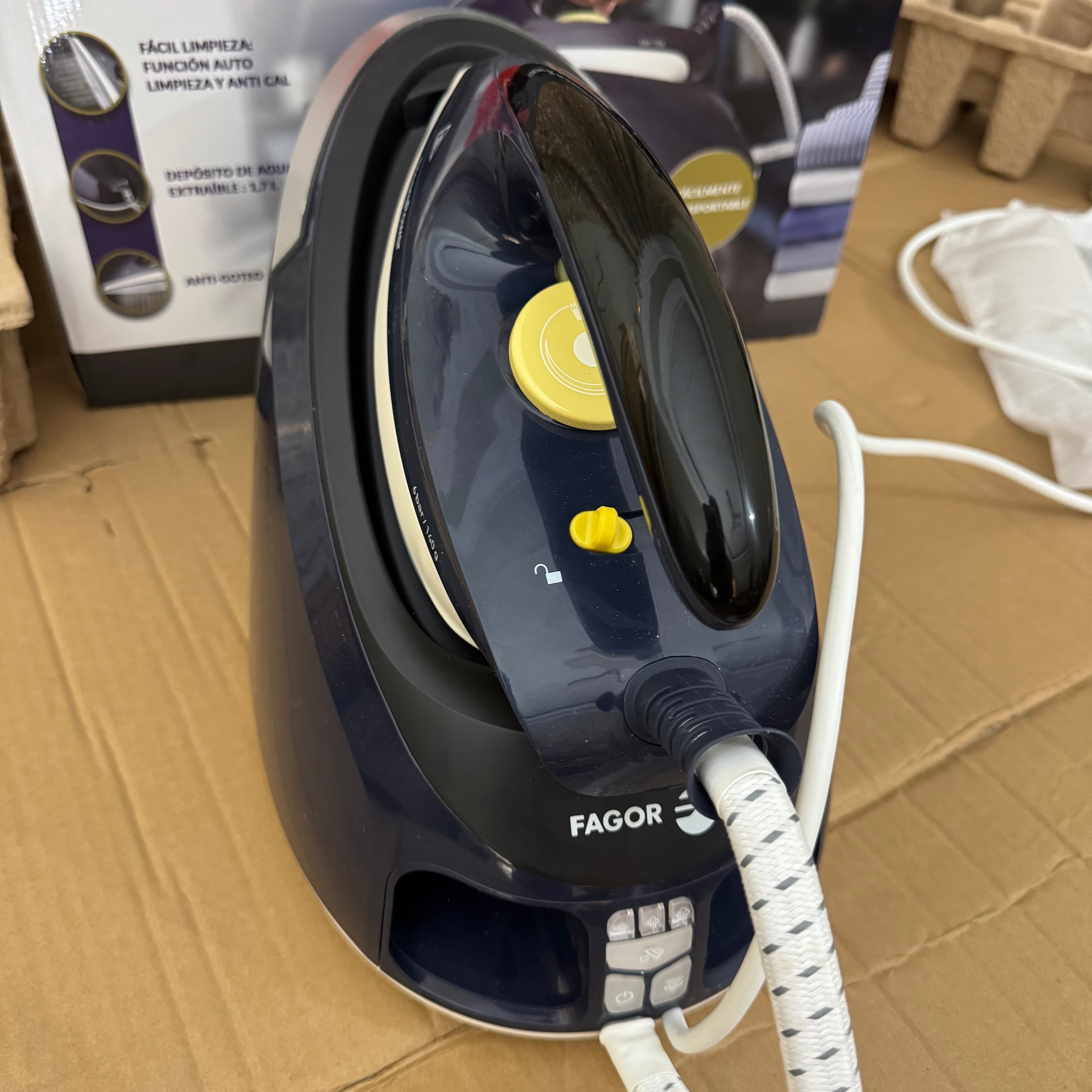 Fagor 1.7L Portable Ironing System with Anti-Calc Lot Imported