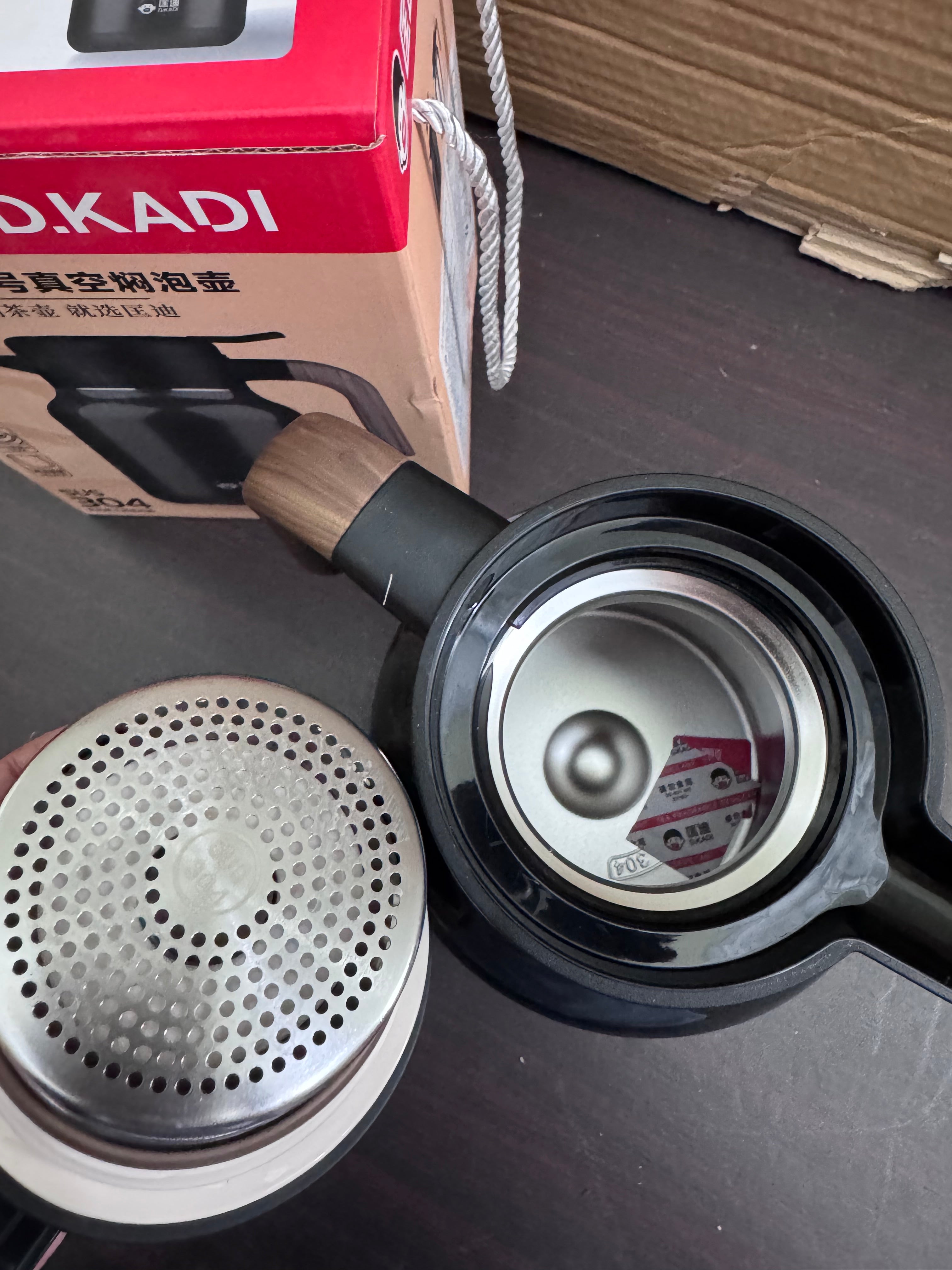 D KADI Vacuum Flask 1.8L Stainless Steel | Hot & Cold Thermal Jug in Pakistan