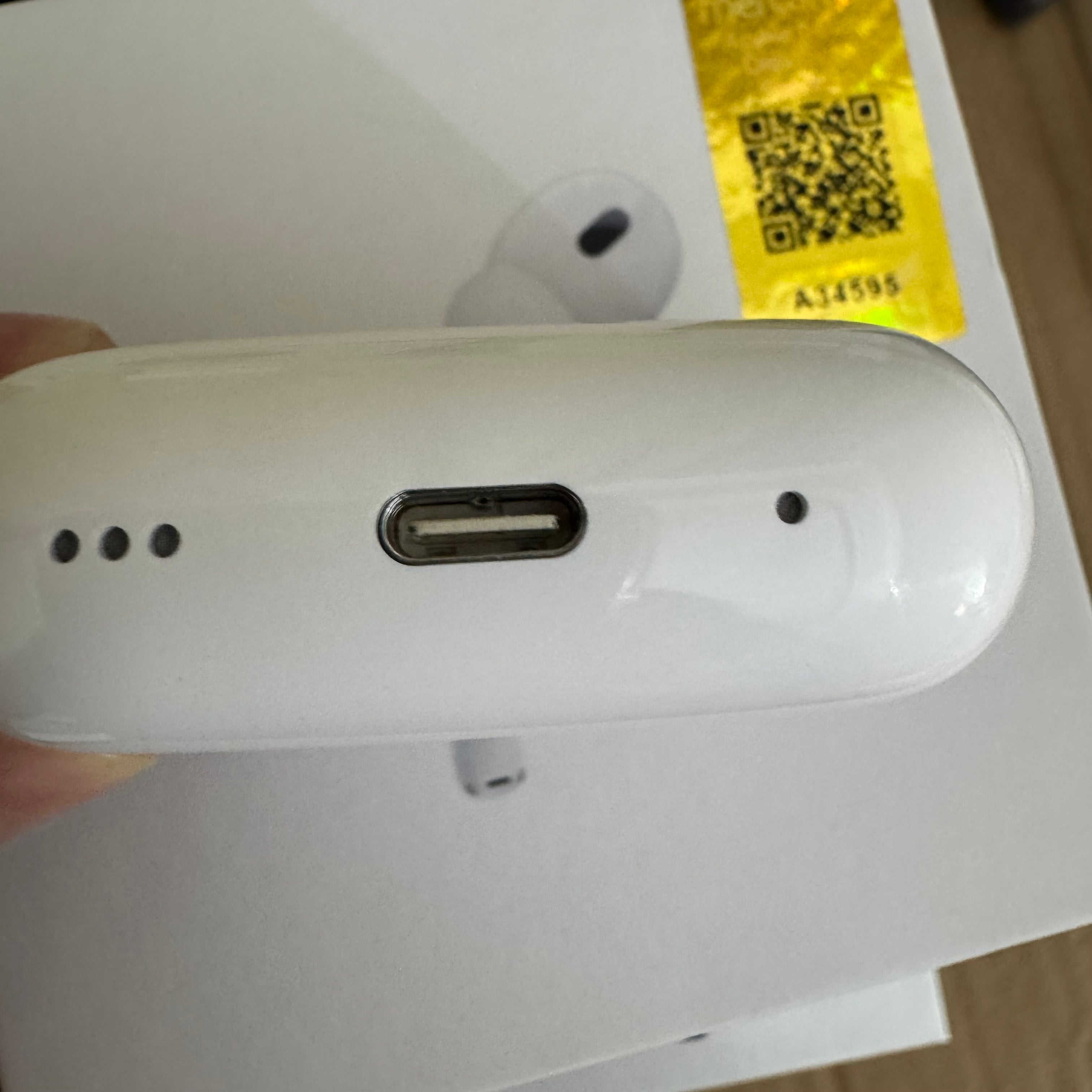 AirPods Pro (2nd Gen) Wireless Earbuds with MagSafe Case (USB-C) – ANC Edition