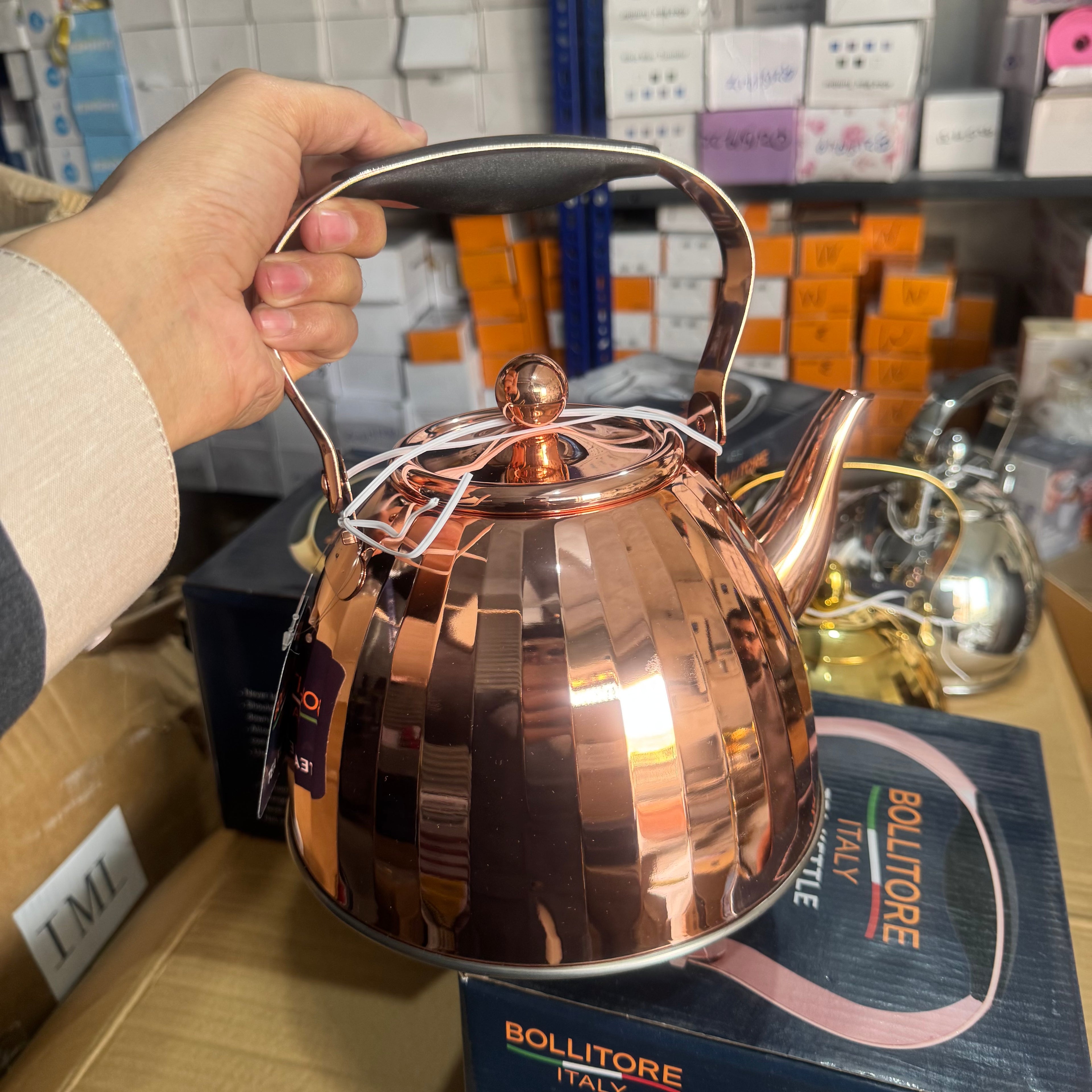 Bollitore Italy 3.0L Rose Gold Tea Kettle - Ribbed Stainless Steel Whistling Teapot