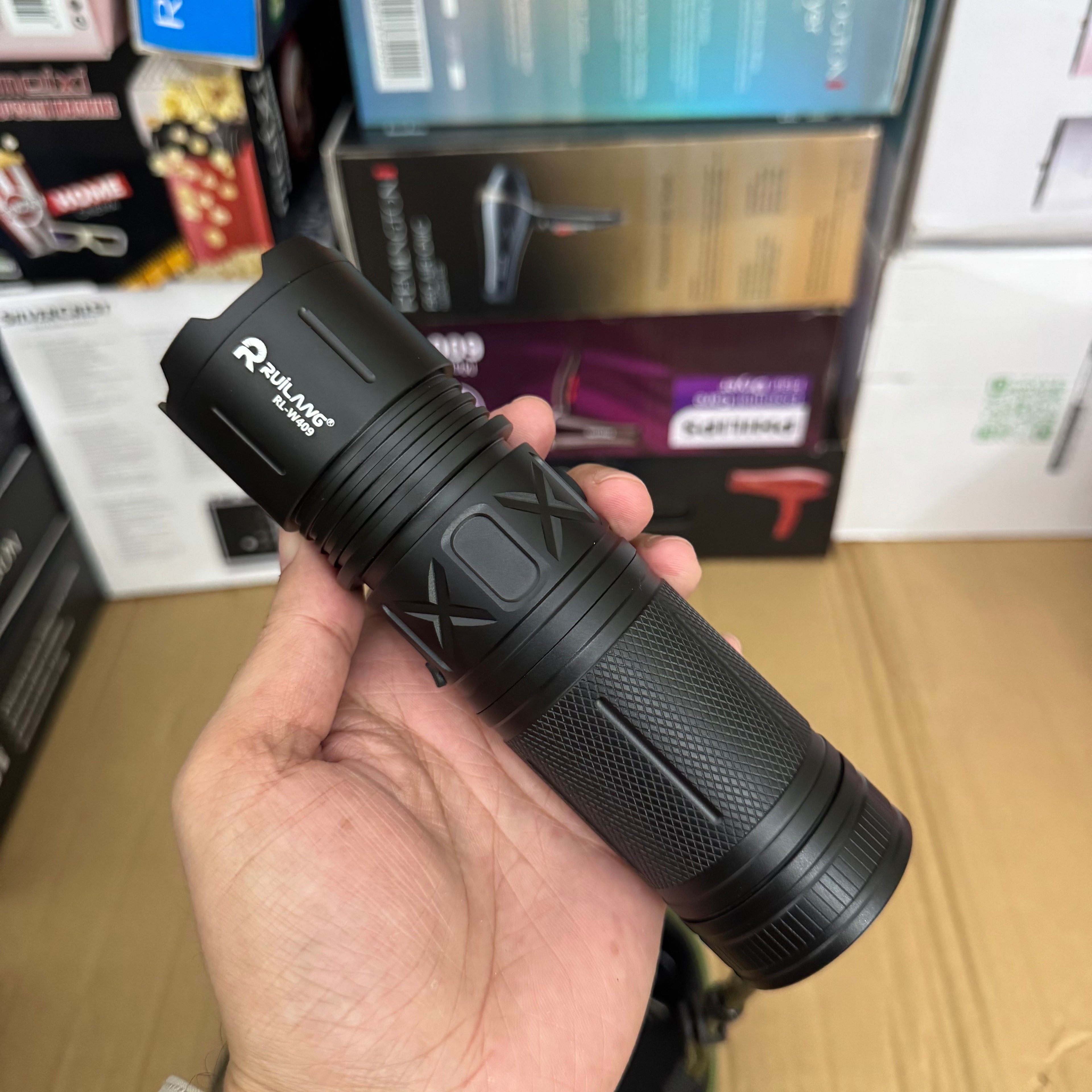 Lot Imported RuiLang P90 Super Light Rechargeable Flashlight