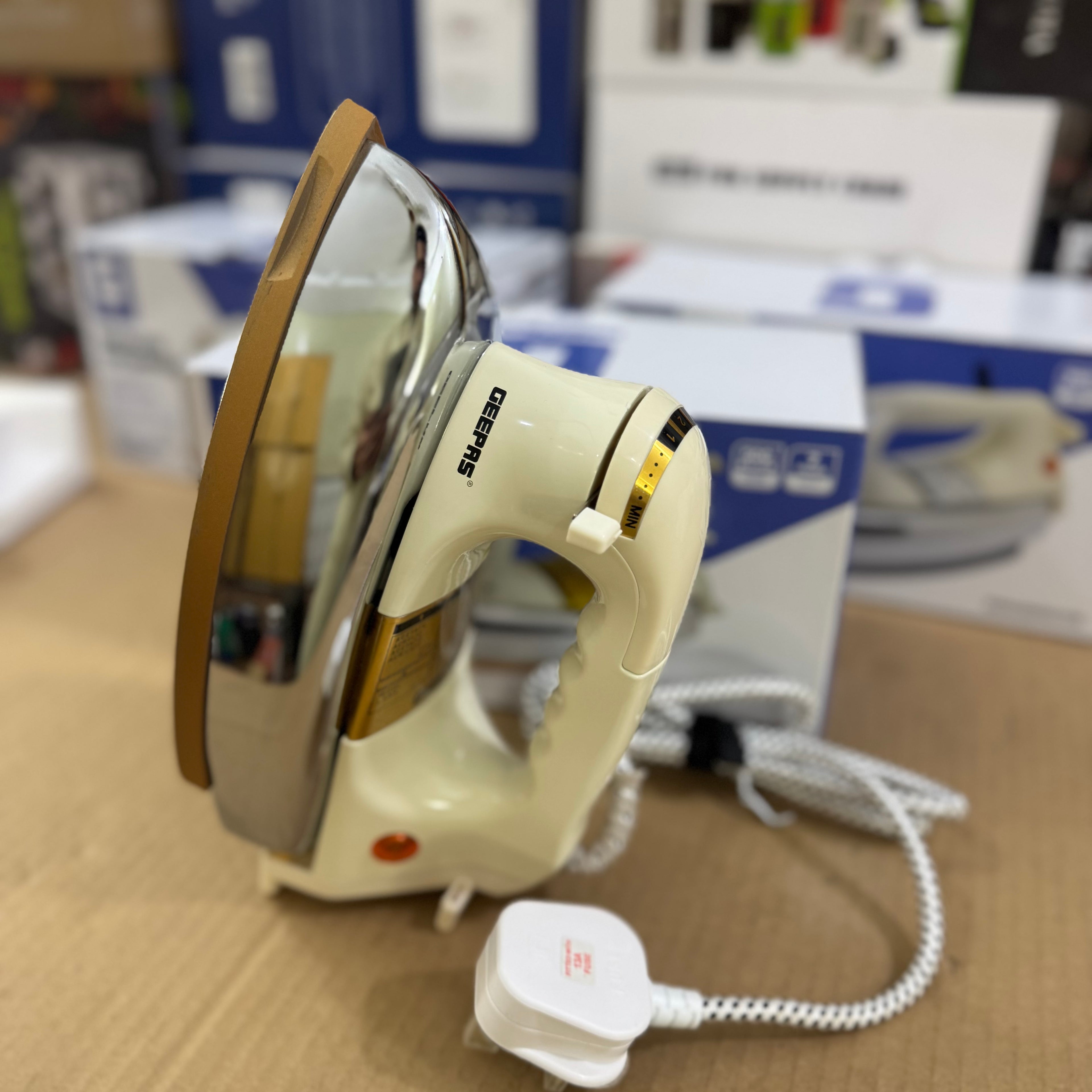 Geepas Heavy Weight Dry Iron (GDI2780P) – German Design