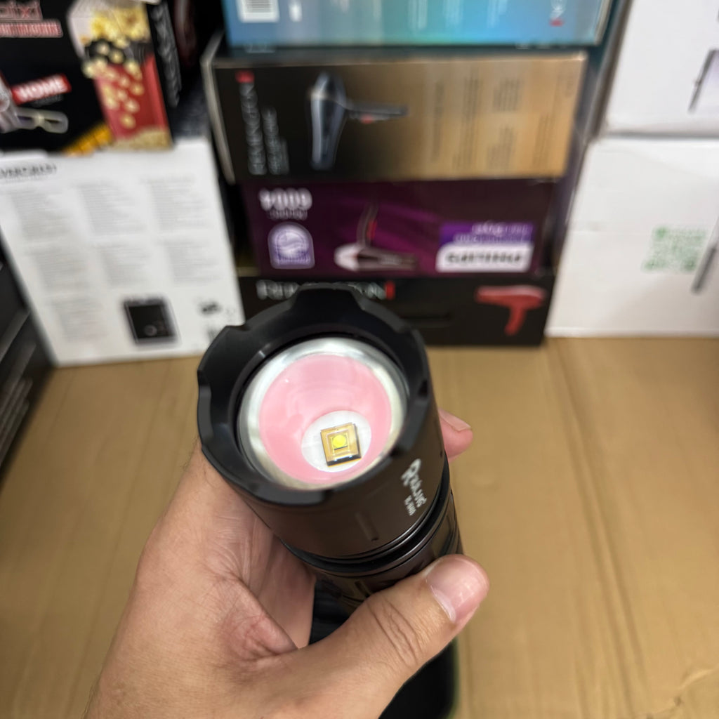 Lot Imported RuiLang P90 Super Light Rechargeable Flashlight