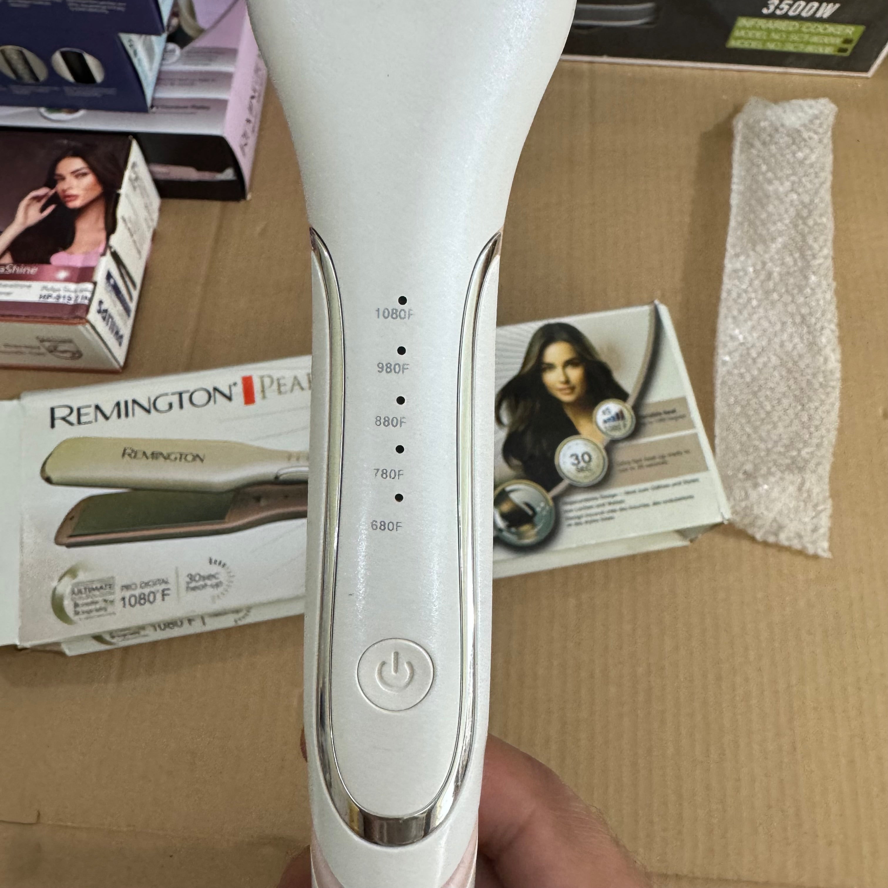 Remington Pearl Pro Digital Hair Straightener - Model S9500 Lot Imported