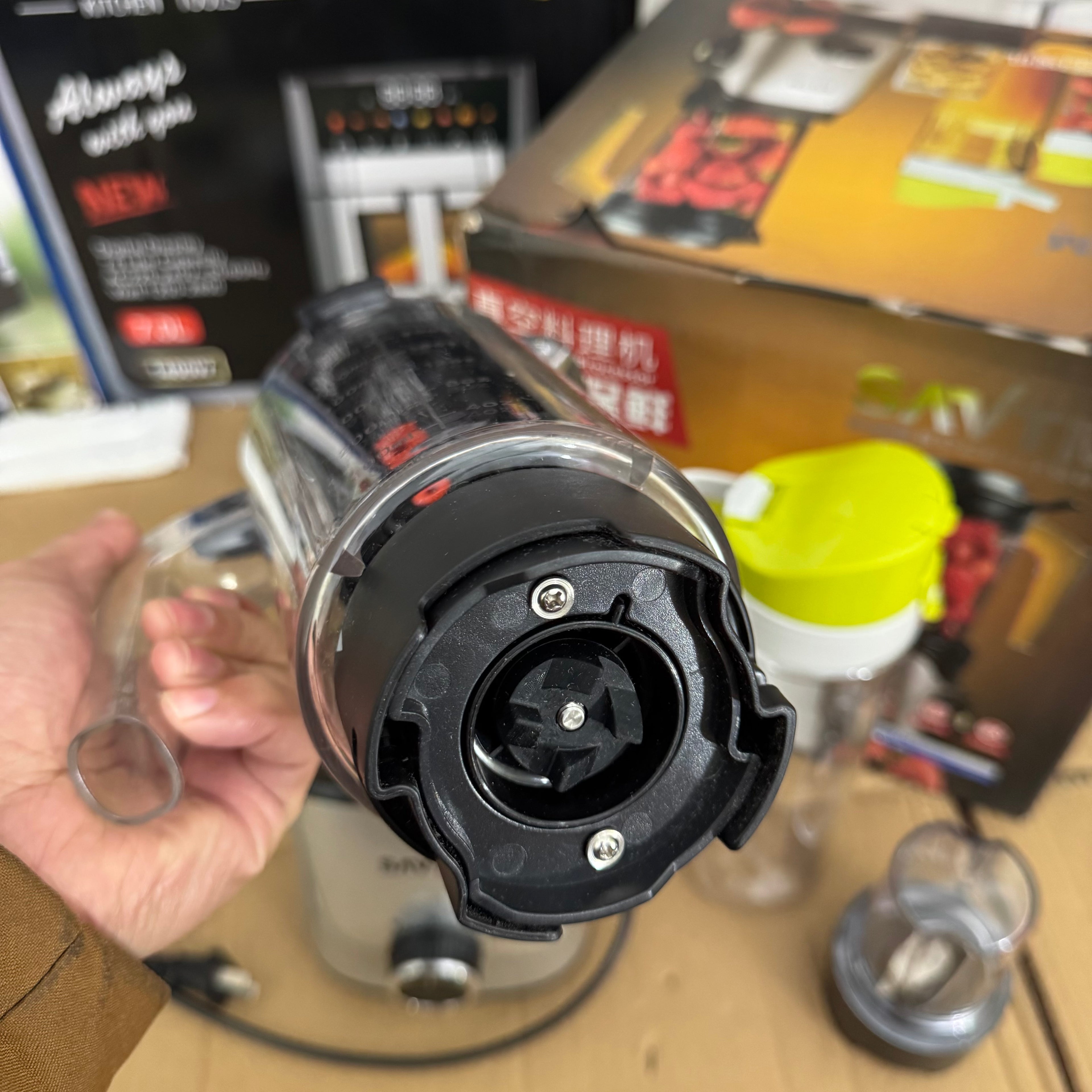 SAVTM Multifunctional Personal Blender – Lot Imported