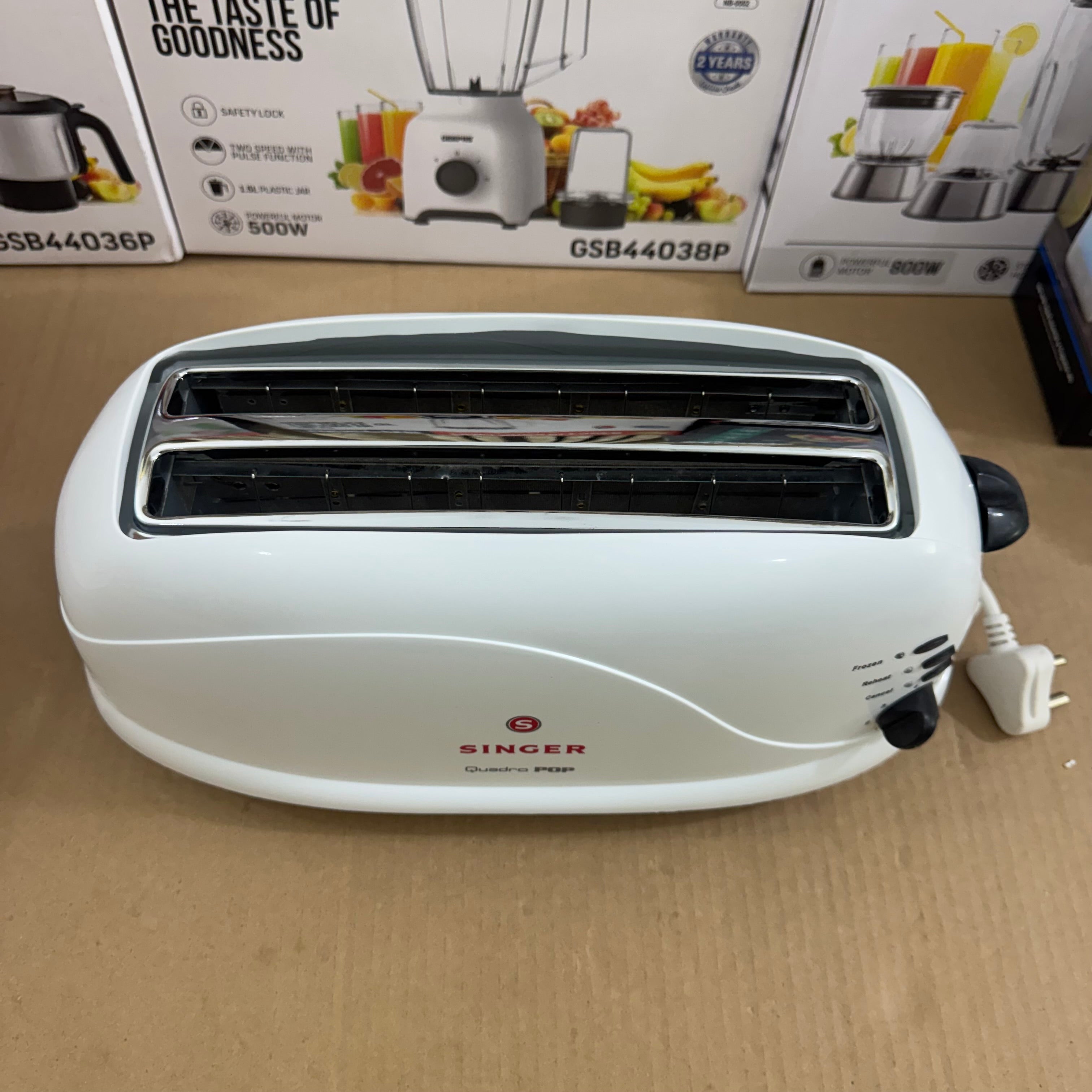 SINGER Quadro POP 4-Slice Toaster SPT 114 QWT Lot Imported