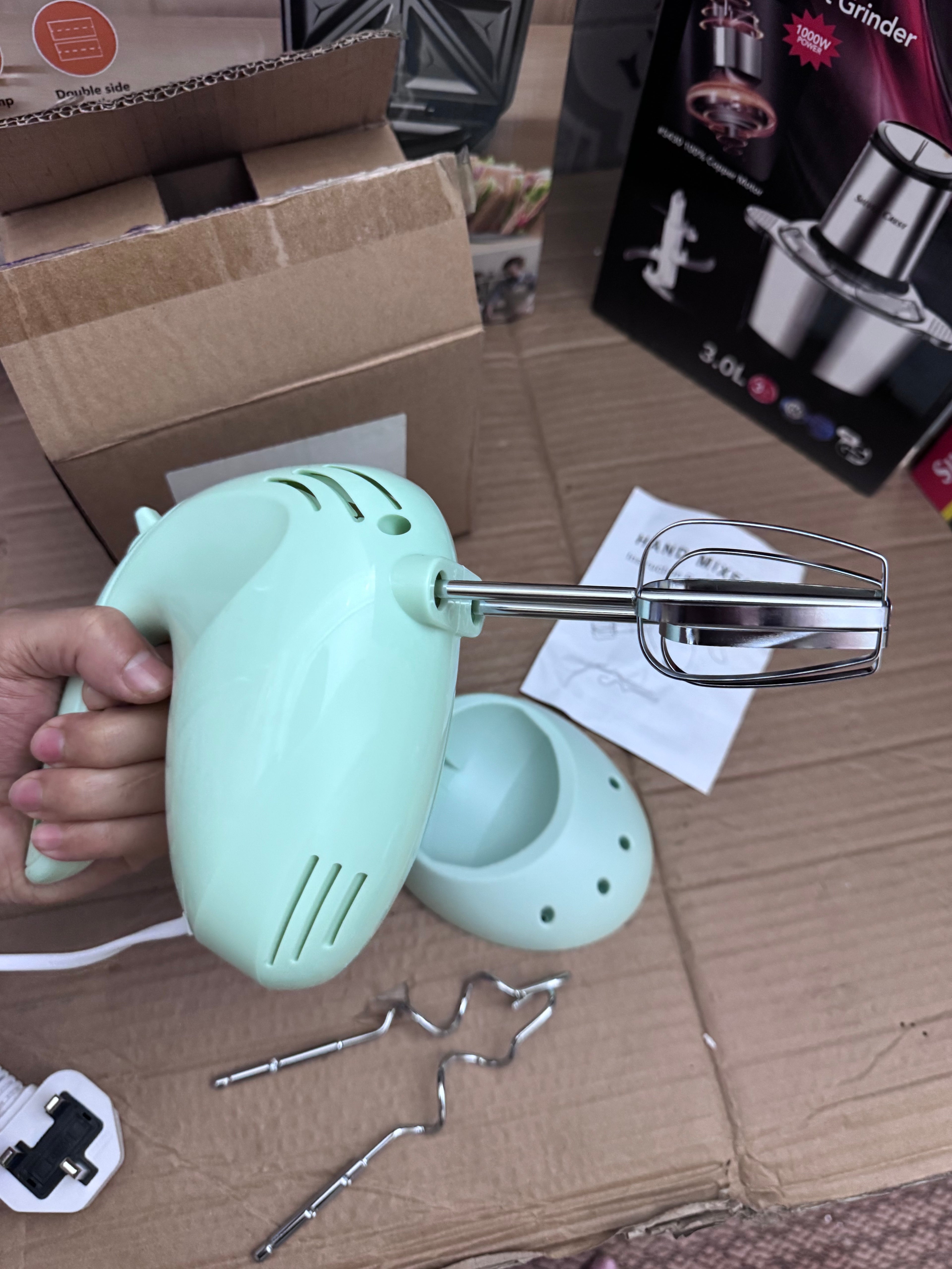 Lot Imported Electric Hand Mixer with Beaters & Dough Hooks – Turbo Kitchen Mixer Pakistan