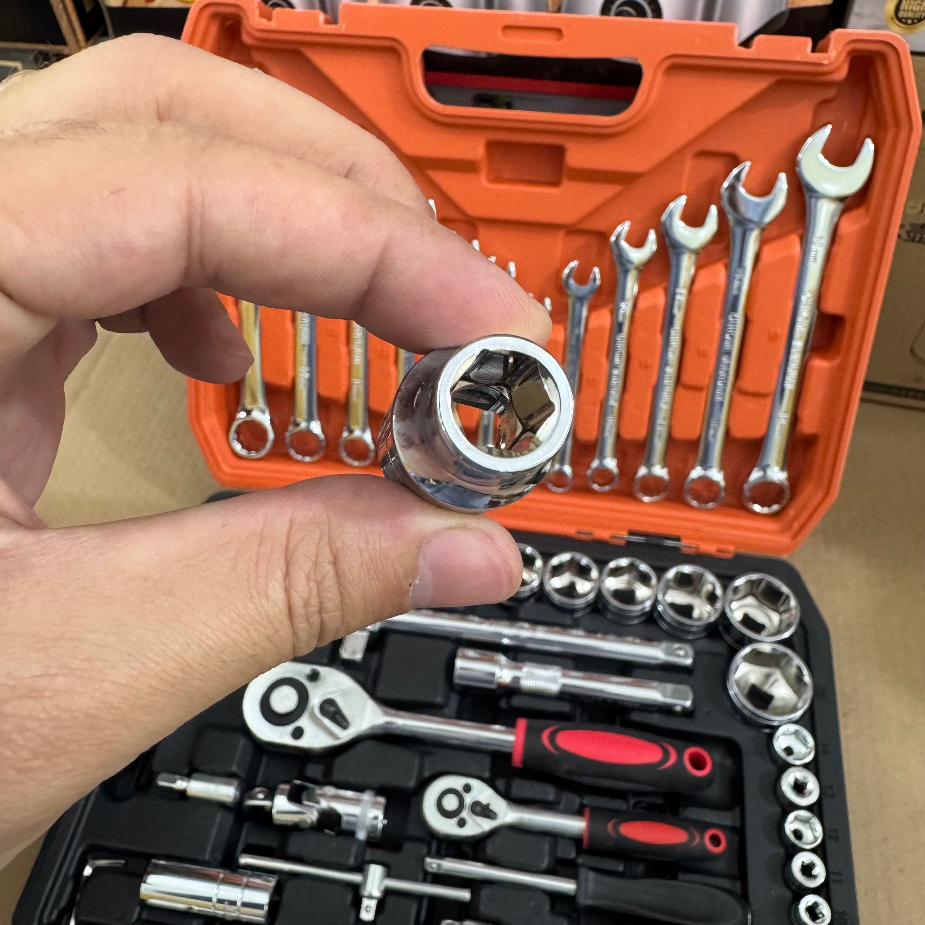 61-Pcs Professional Chrome Vanadium Socket & Wrench Tool Set German