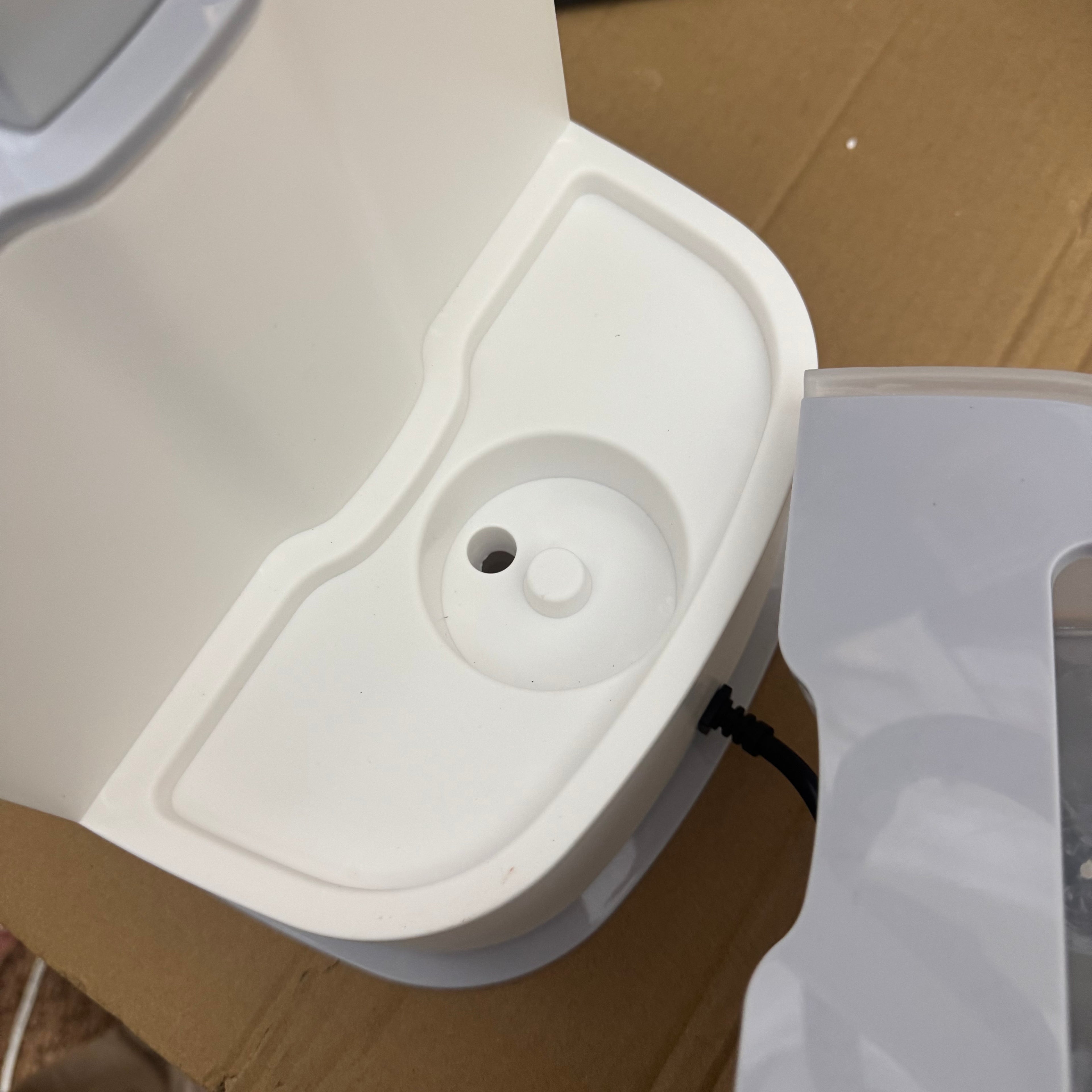 BOMA BM-519 Professional Garment Steamer | 1800W Upright Fabric Steamer