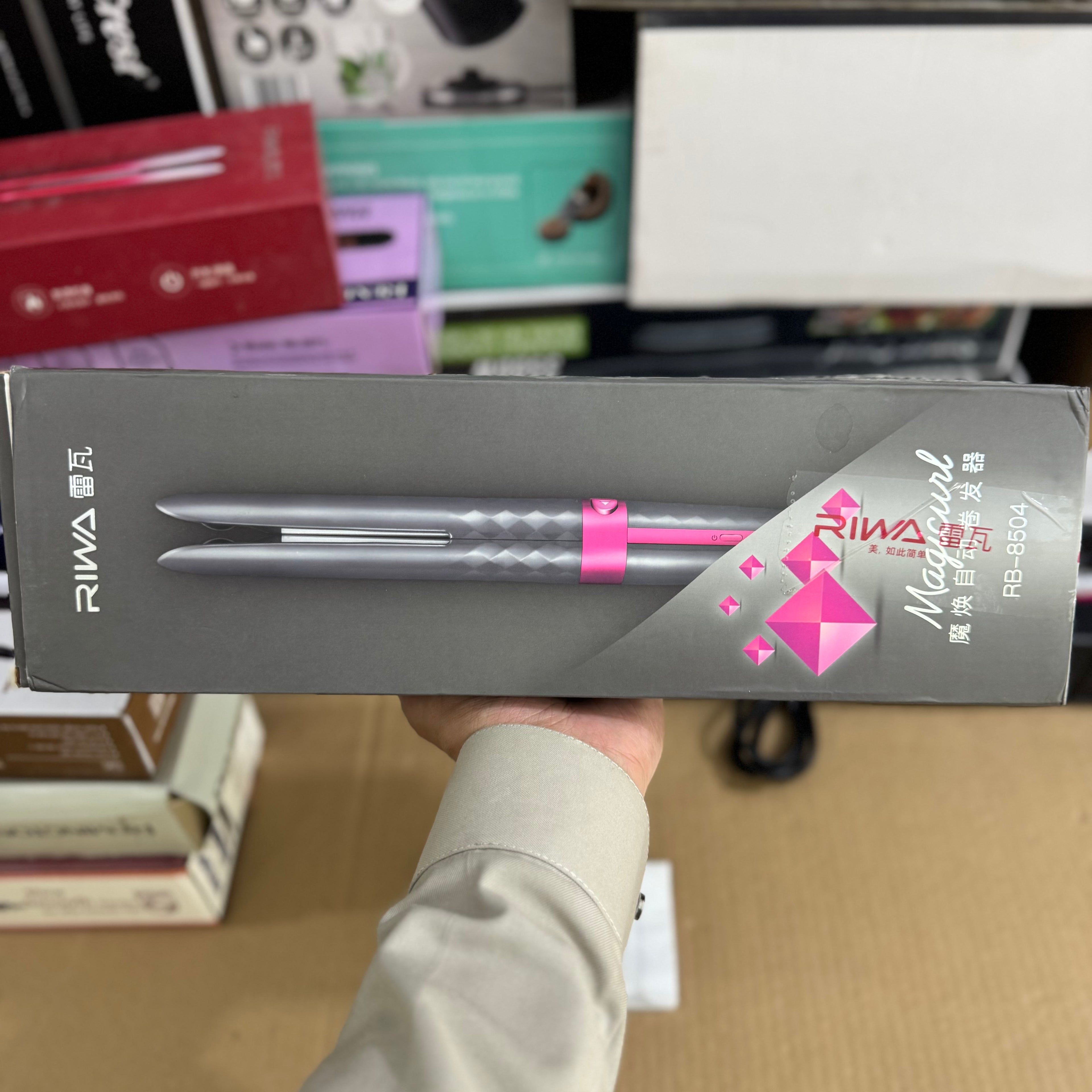 RIWA Magicurl Auto-Rotating Hair Curler - Model RB-8504 Lot Imported