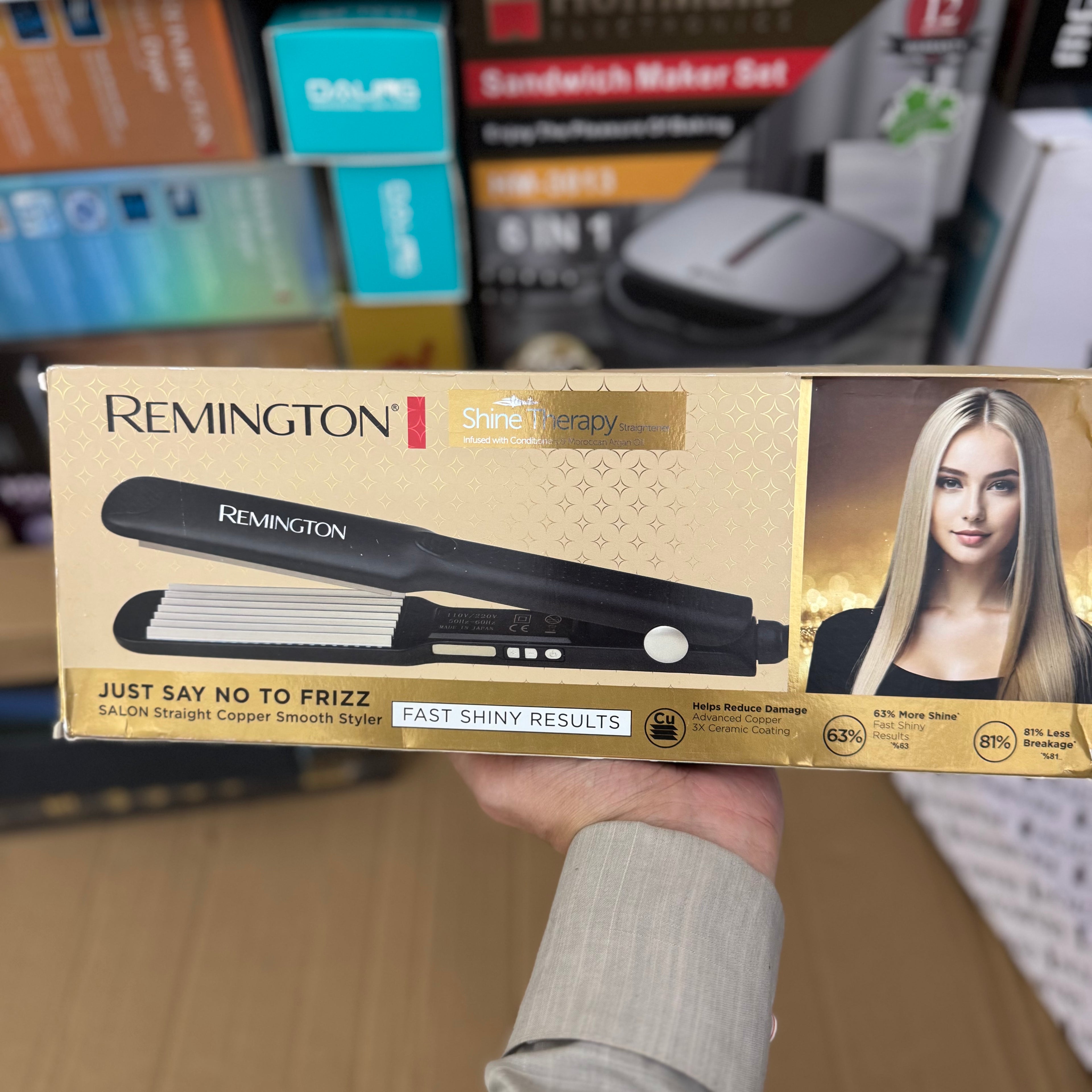 Lot Imported Remington Shine Therapy R-9940W