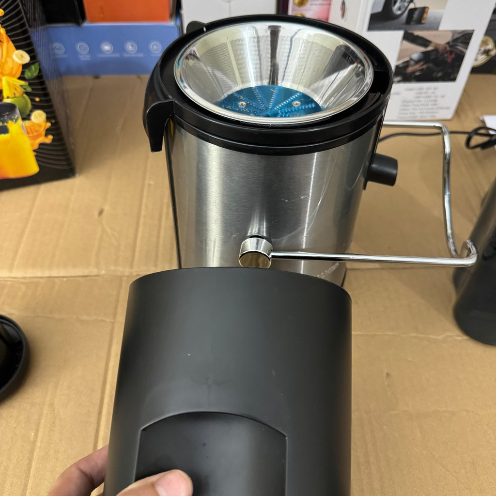 Lot Imported Silver Crest Electric Juicer - SC-A01