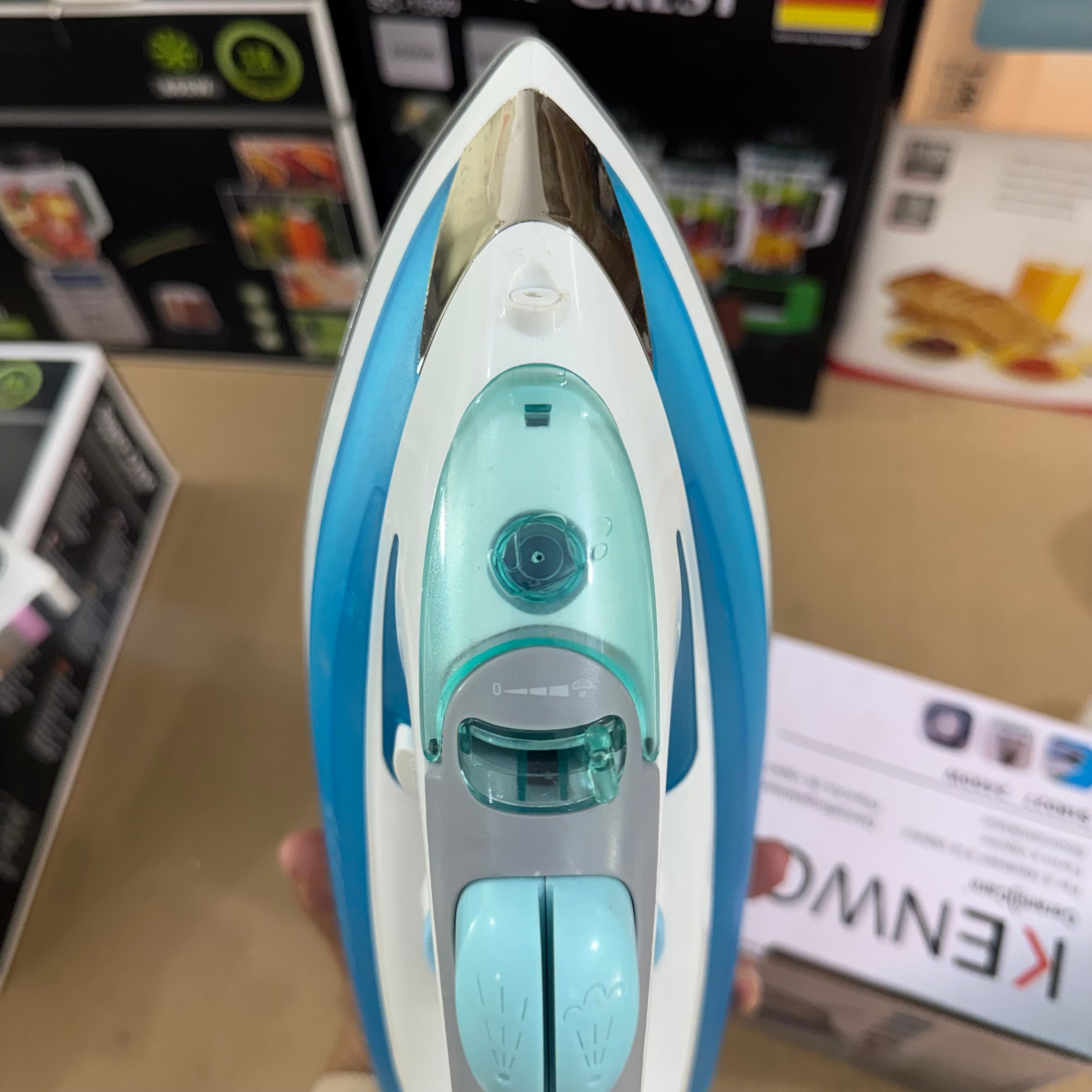 Kenwood Steam Iron ST8027 2400W Ceramic Soleplate – France