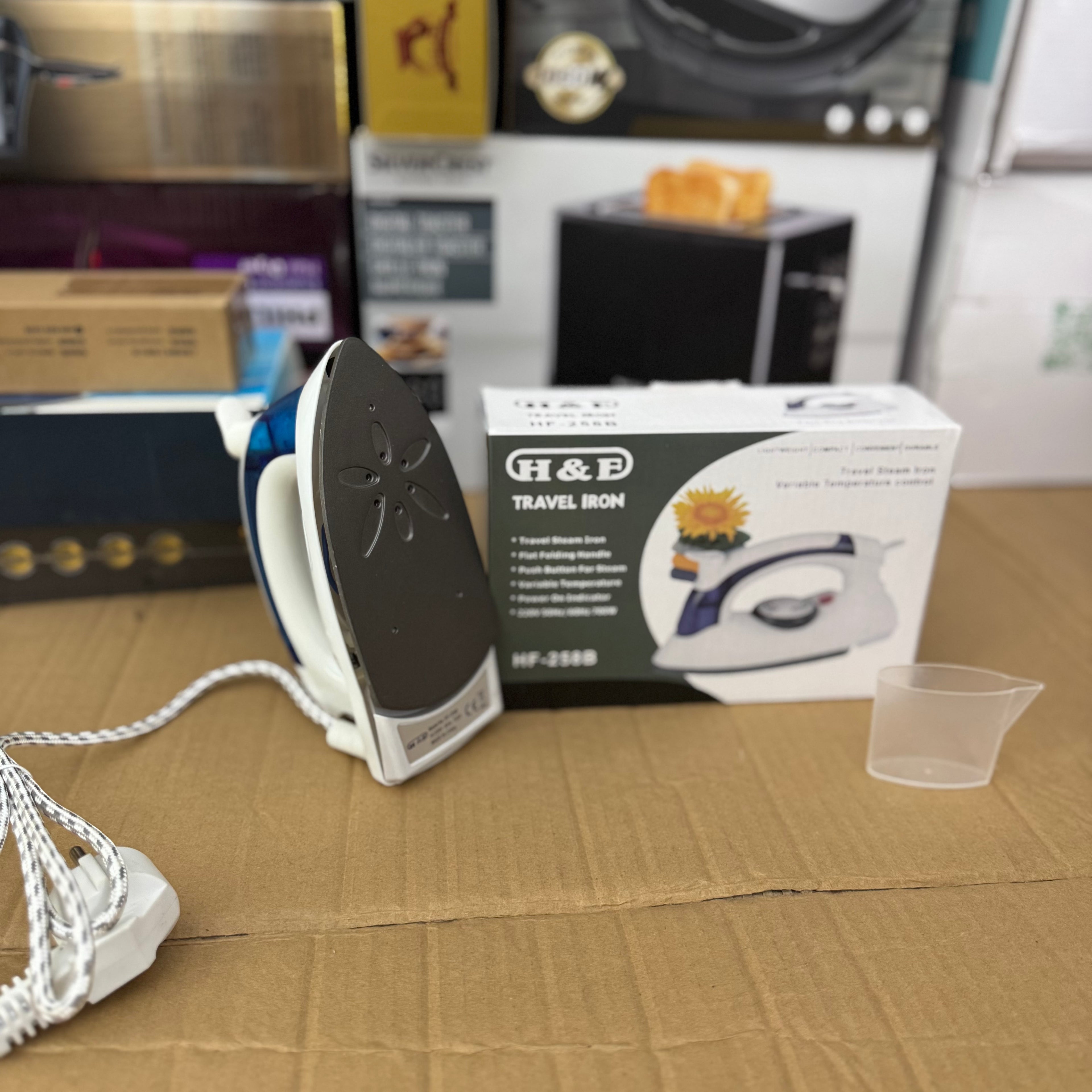 H&F Portable Travel Steam Iron HF-258B Lot Imported