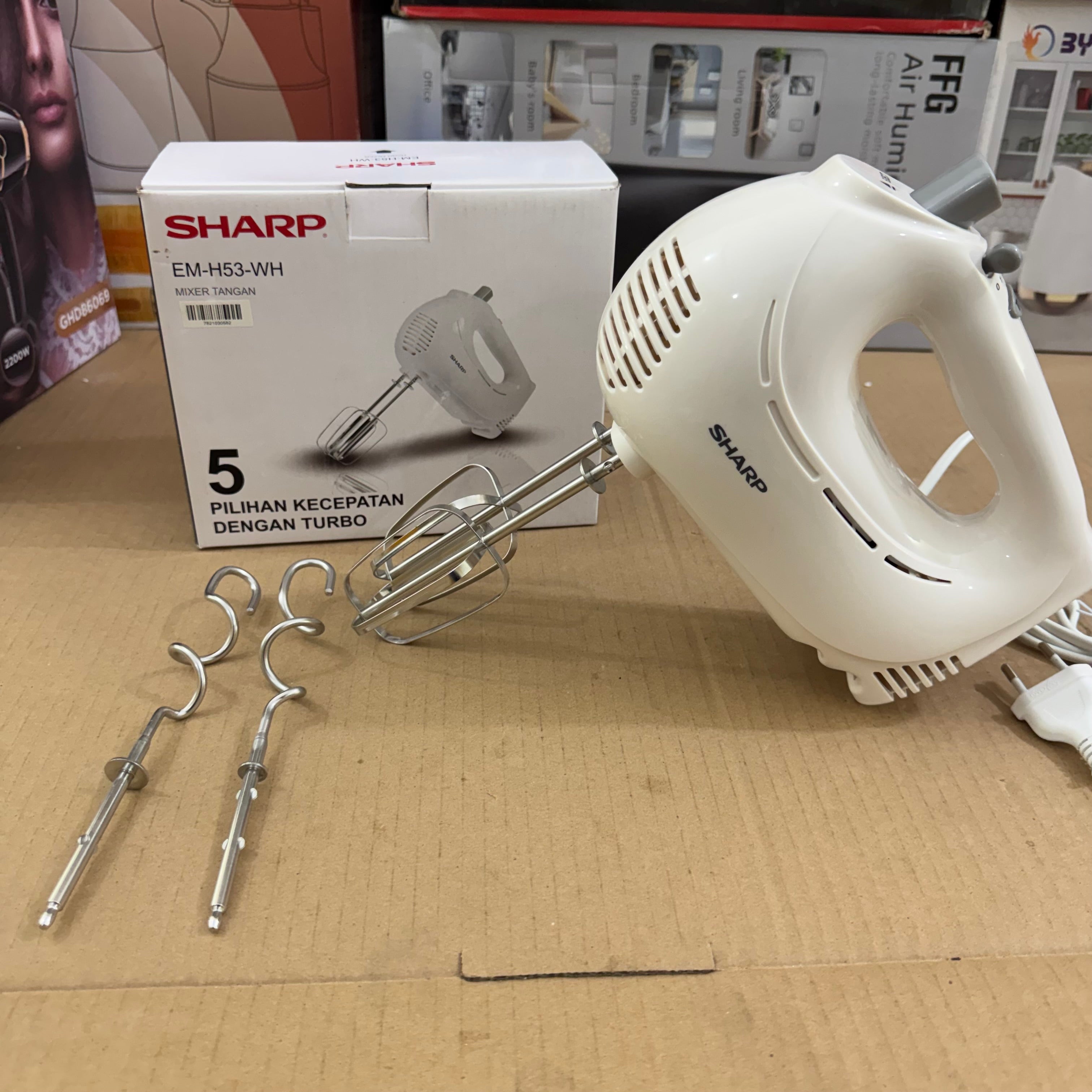 SHARP 5-Speed Hand Mixer EM-H53-WH