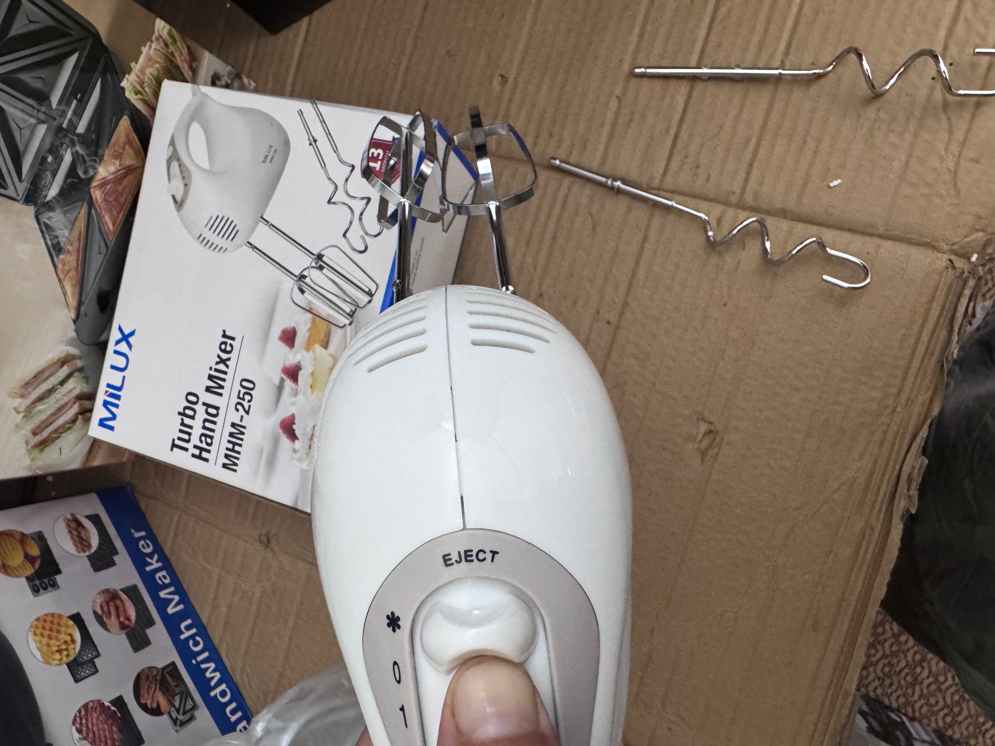 Milux Turbo Hand Mixer MHM-250 (Lot Imported) – Powerful Kitchen Hand Mixer in Pakistan