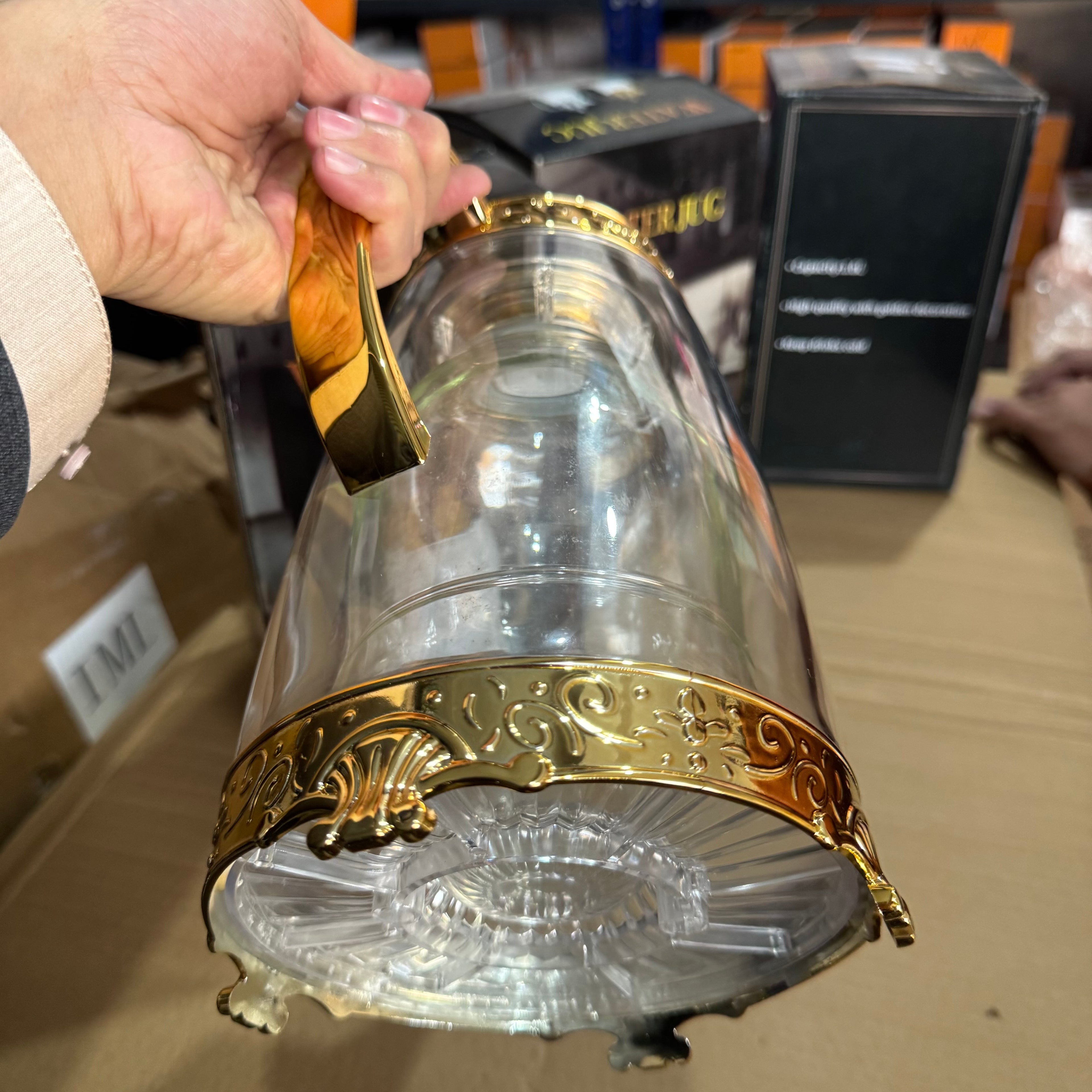 Luxury Gold Glass Water Jug - Elegant Floral Engraved Beverage Carafe & Server