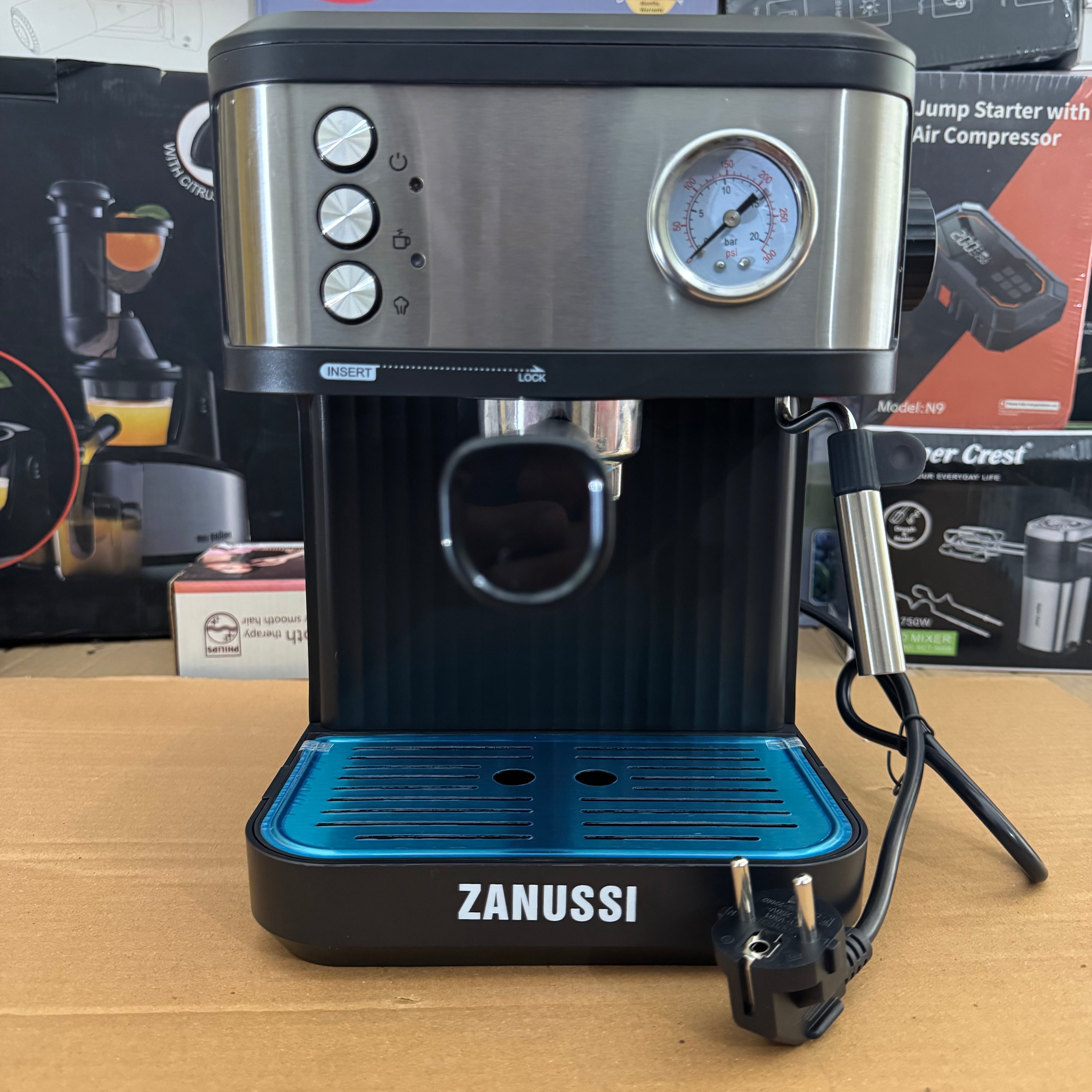 Zanussi 20-Bar Espresso & Cappuccino Machine ZES-1545 - Lot Imported
