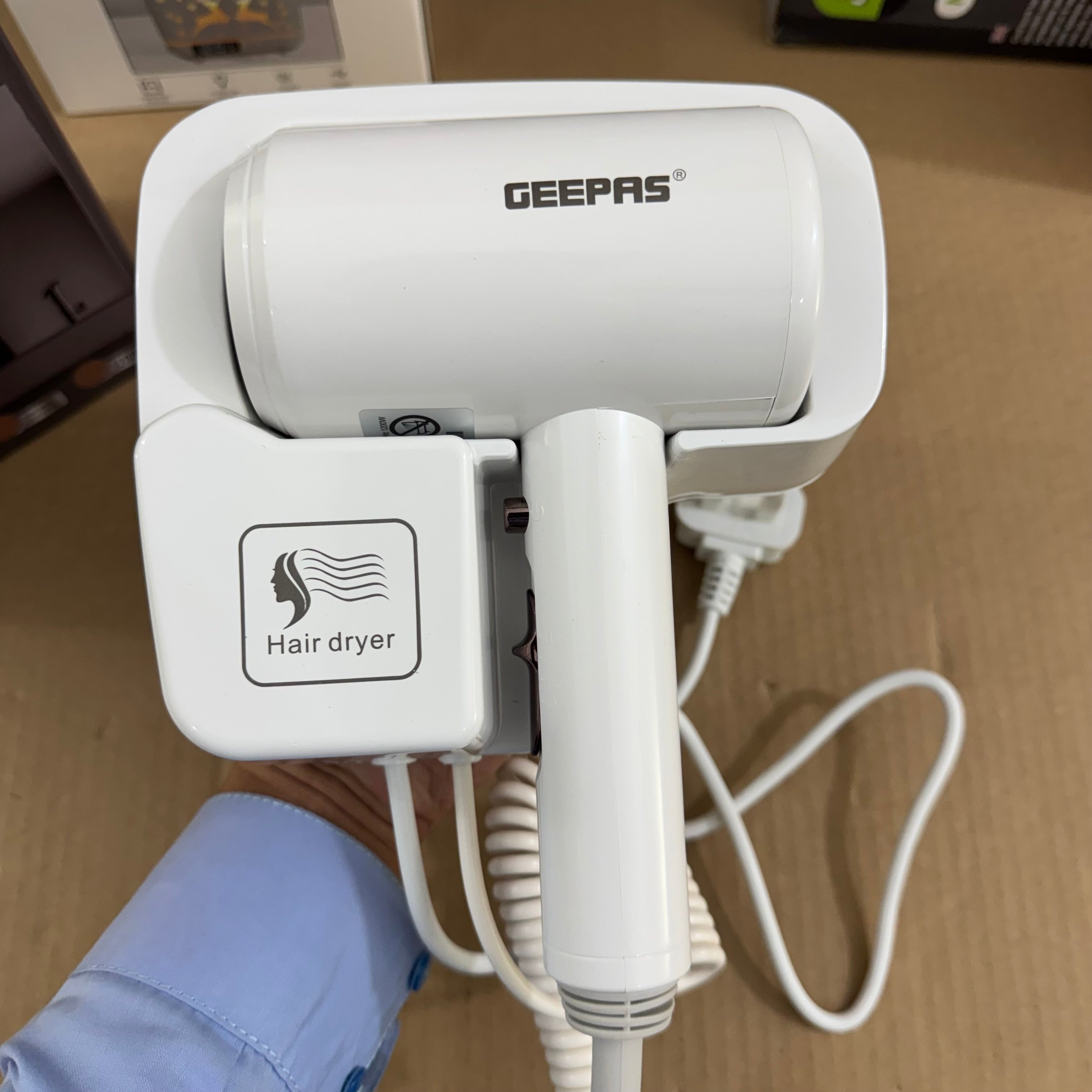Geepas Wall-Mounted Hair Dryer (GHD86073) – Original