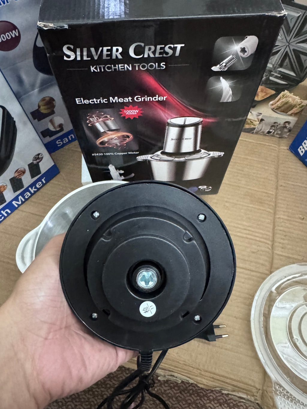 Silver Crest Electric Meat Grinder 1000W – 3.0L Bowl | Lot Imported | Pakistan