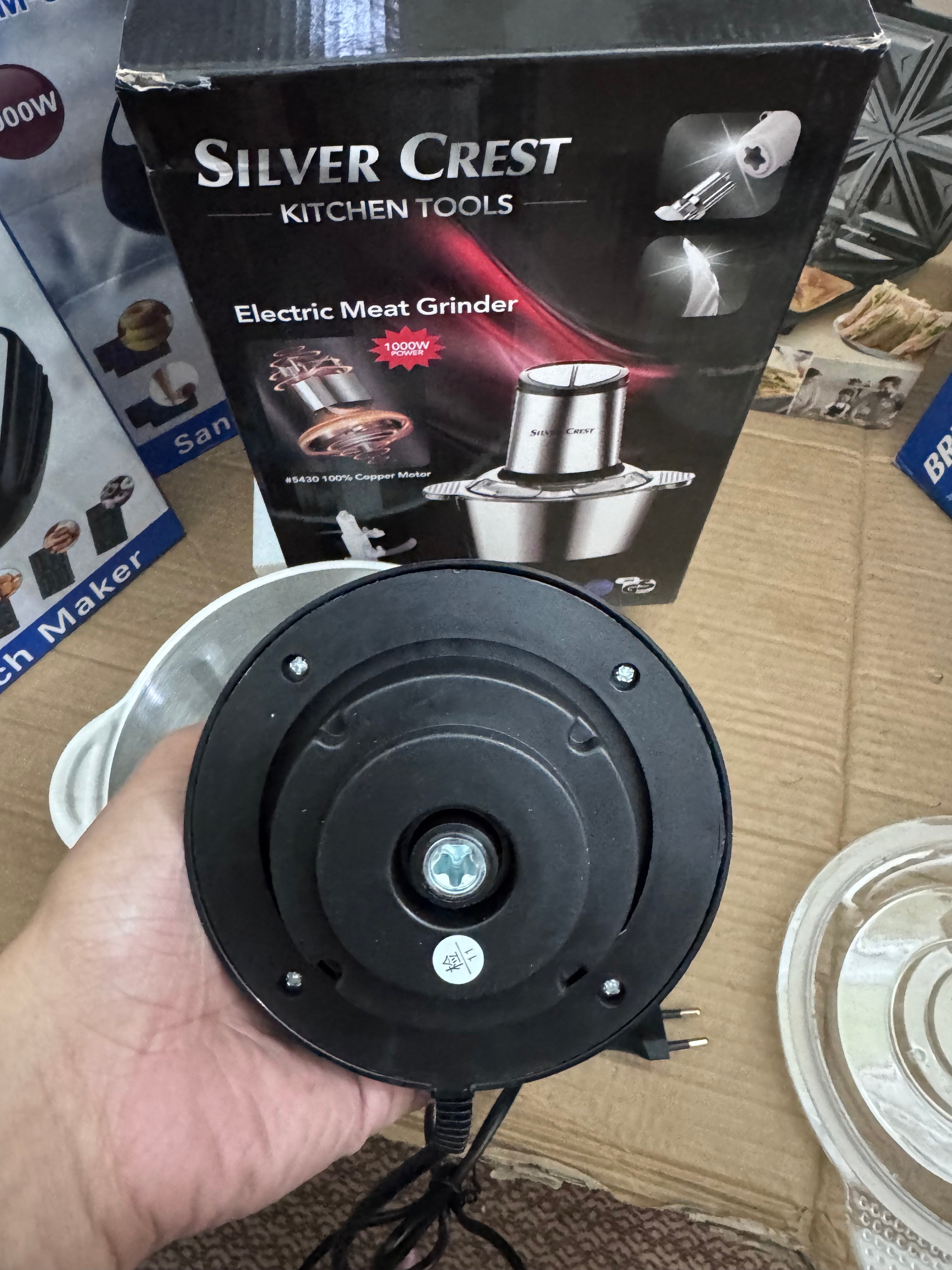Silver Crest Electric Meat Grinder 1000W – 3.0L Bowl | Lot Imported | Pakistan
