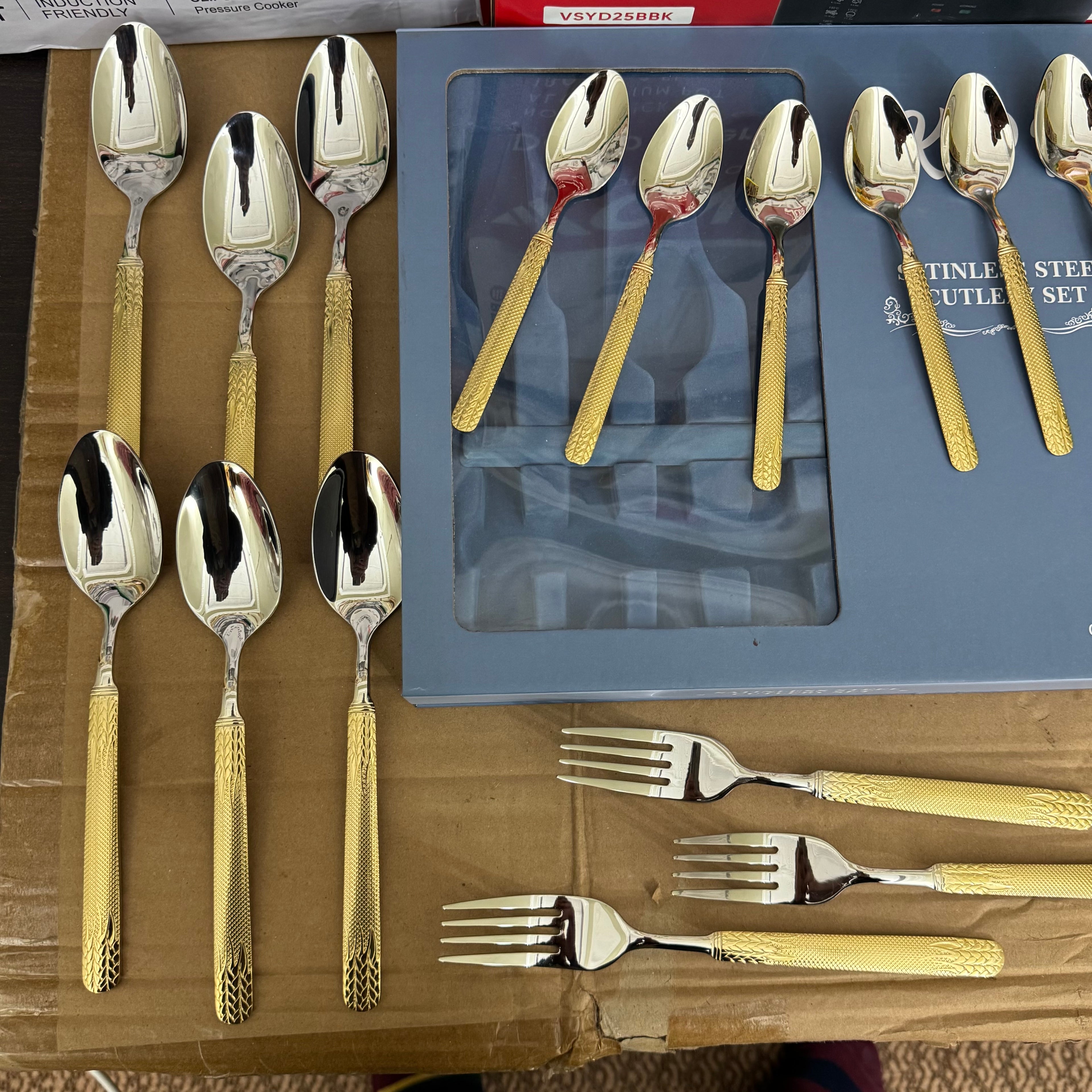 KDK 24-Piece Gold Textured Stainless Steel Cutlery Set | Service for 6