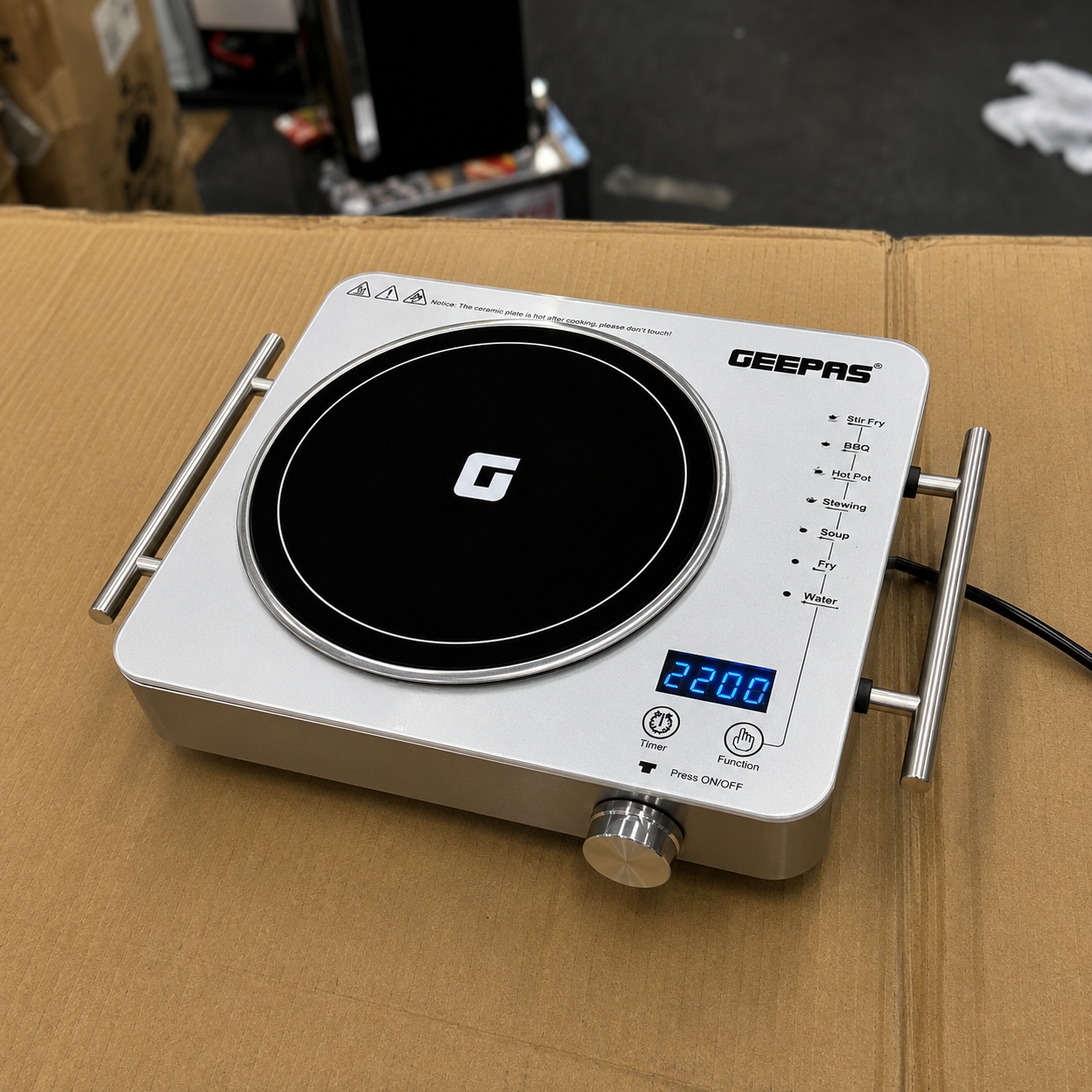 Geepas GIC33032P 2200W Digital Infrared Cooker – Touch Control, LED Display & Timer | Portable Electric Cooktop