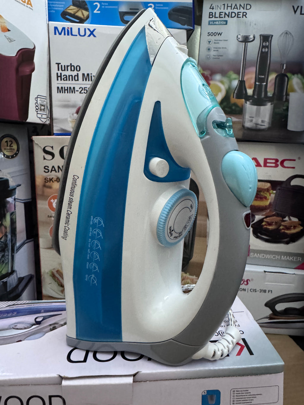 Kenwood Steam Iron ST8027 2400W Ceramic Soleplate – Lot Imported | Original Quality
