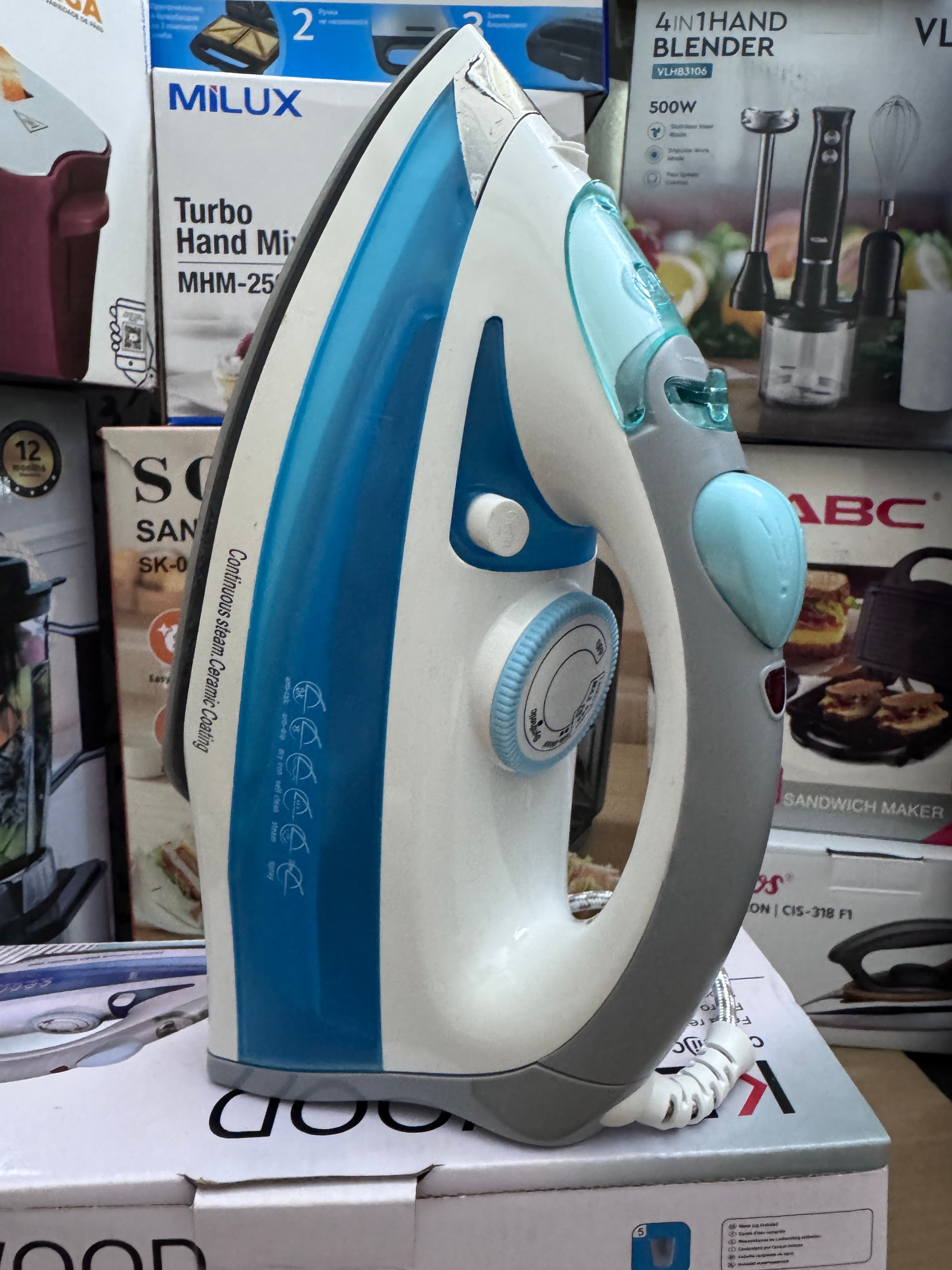 Kenwood Steam Iron ST8027 2400W Ceramic Soleplate – Lot Imported | Original Quality