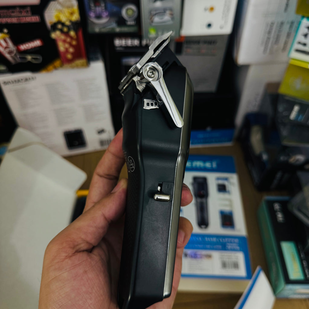 Lot Imported Kemei KM-519A Professional Hair Clipper - 2000mAh Metal Handle Trimmer