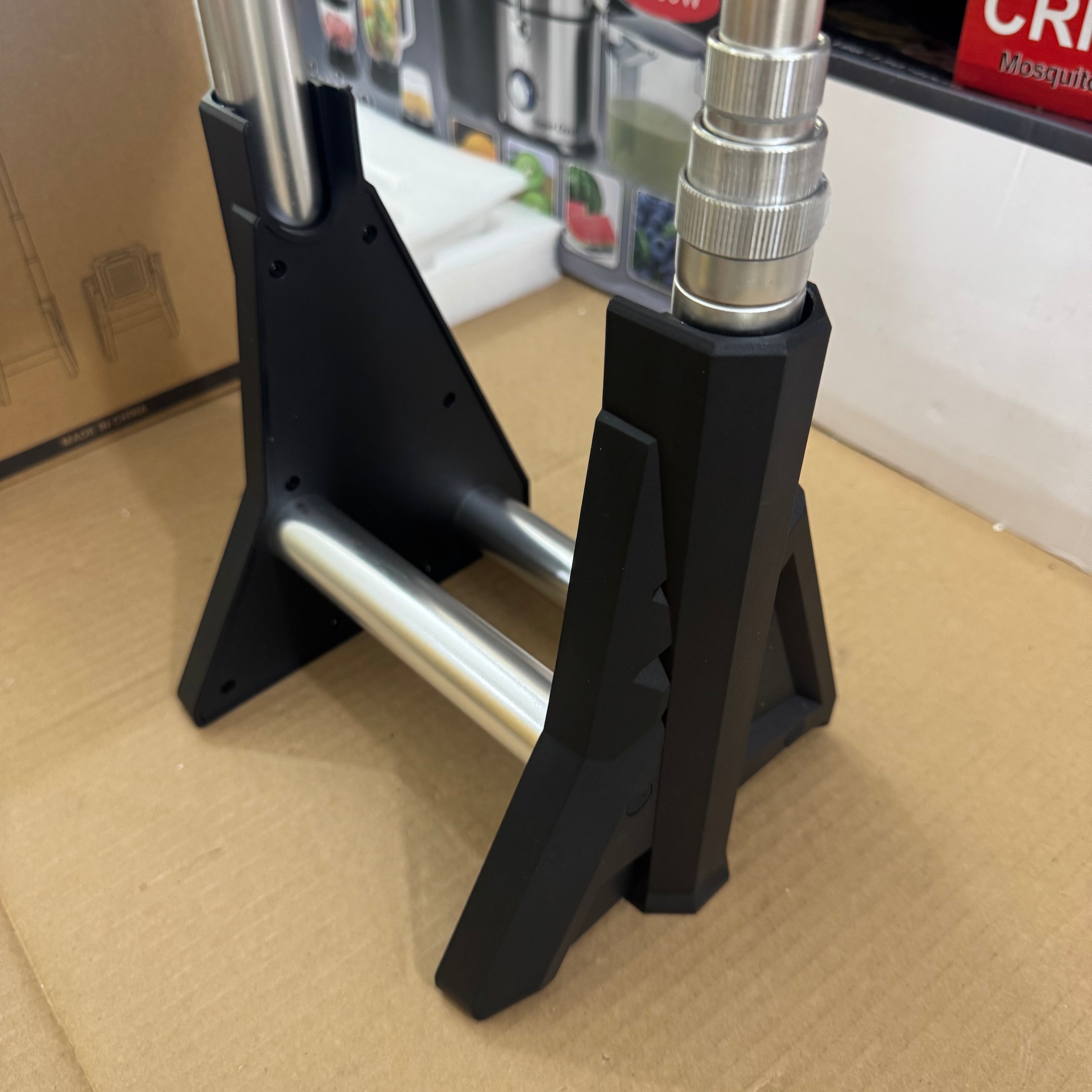 Multifunctional LED Work Light & Power Bank – Lot Imported