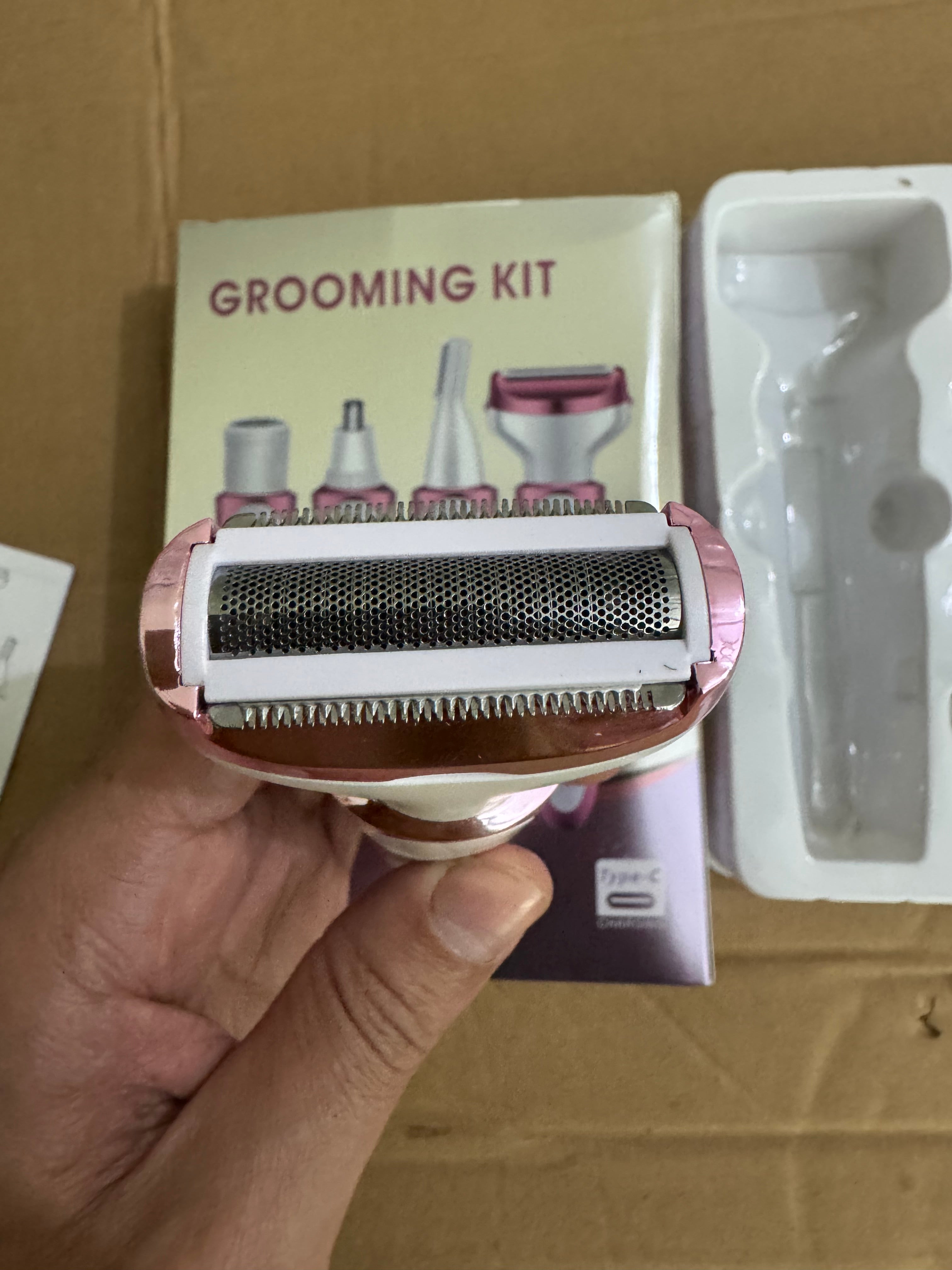 MG-718 4-in-1 Unisex Grooming Kit – Professional Trimmer Set