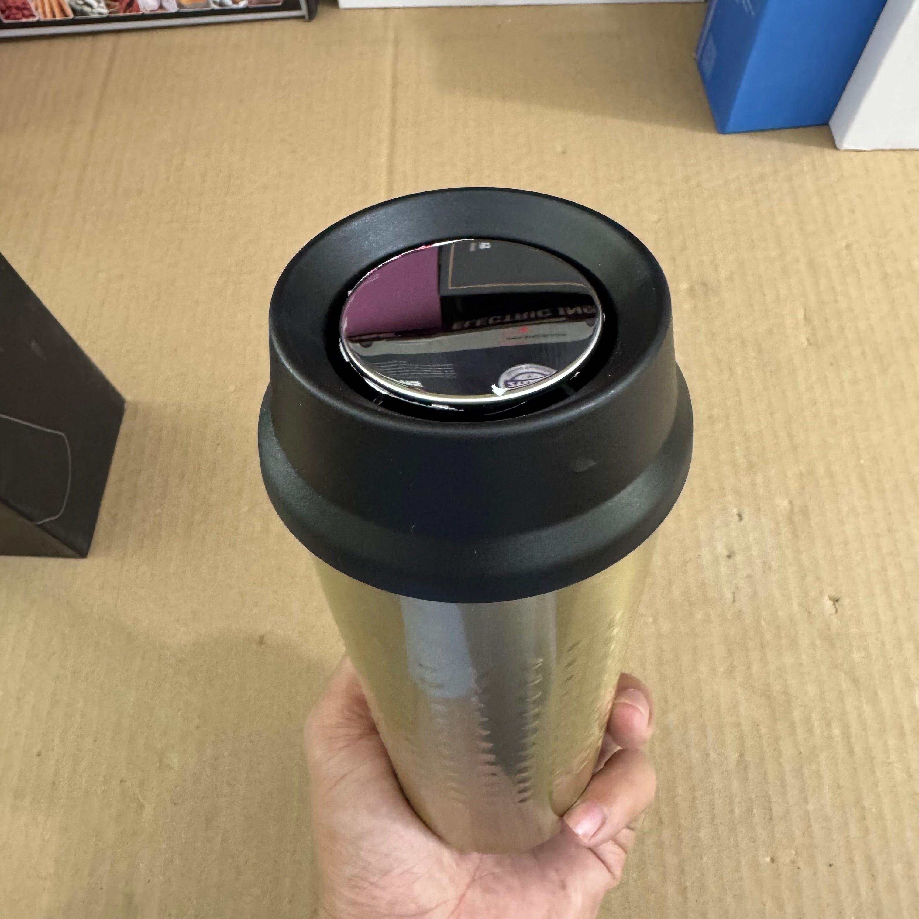 Luxury Gold Vacuum Insulated Coffee Mug - 450ml Hot & Cool