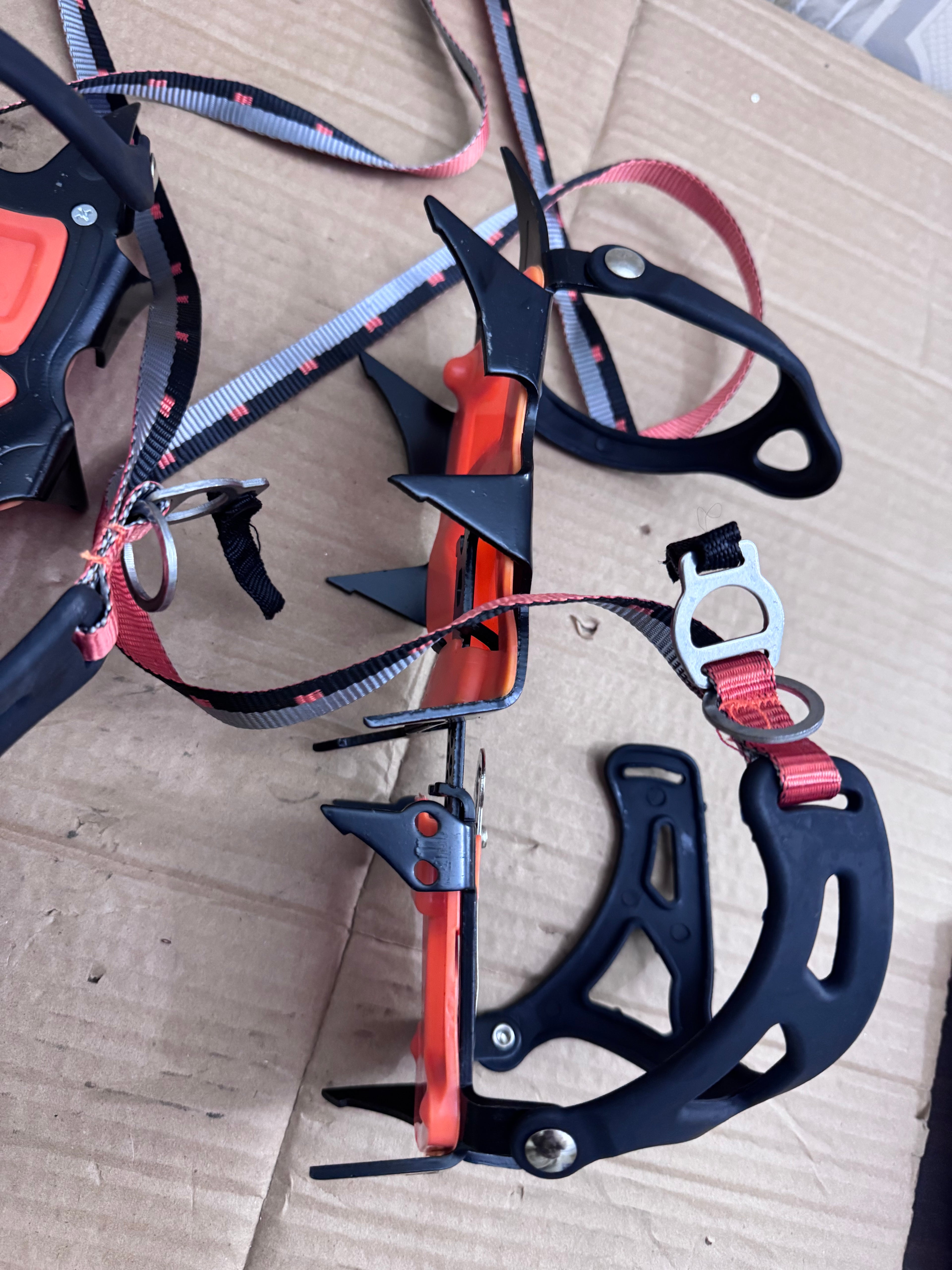 LOT Imported Anti-Slip Ice Snow Cleats Crampons (Pair for 1 Person) – Travel & Hiking