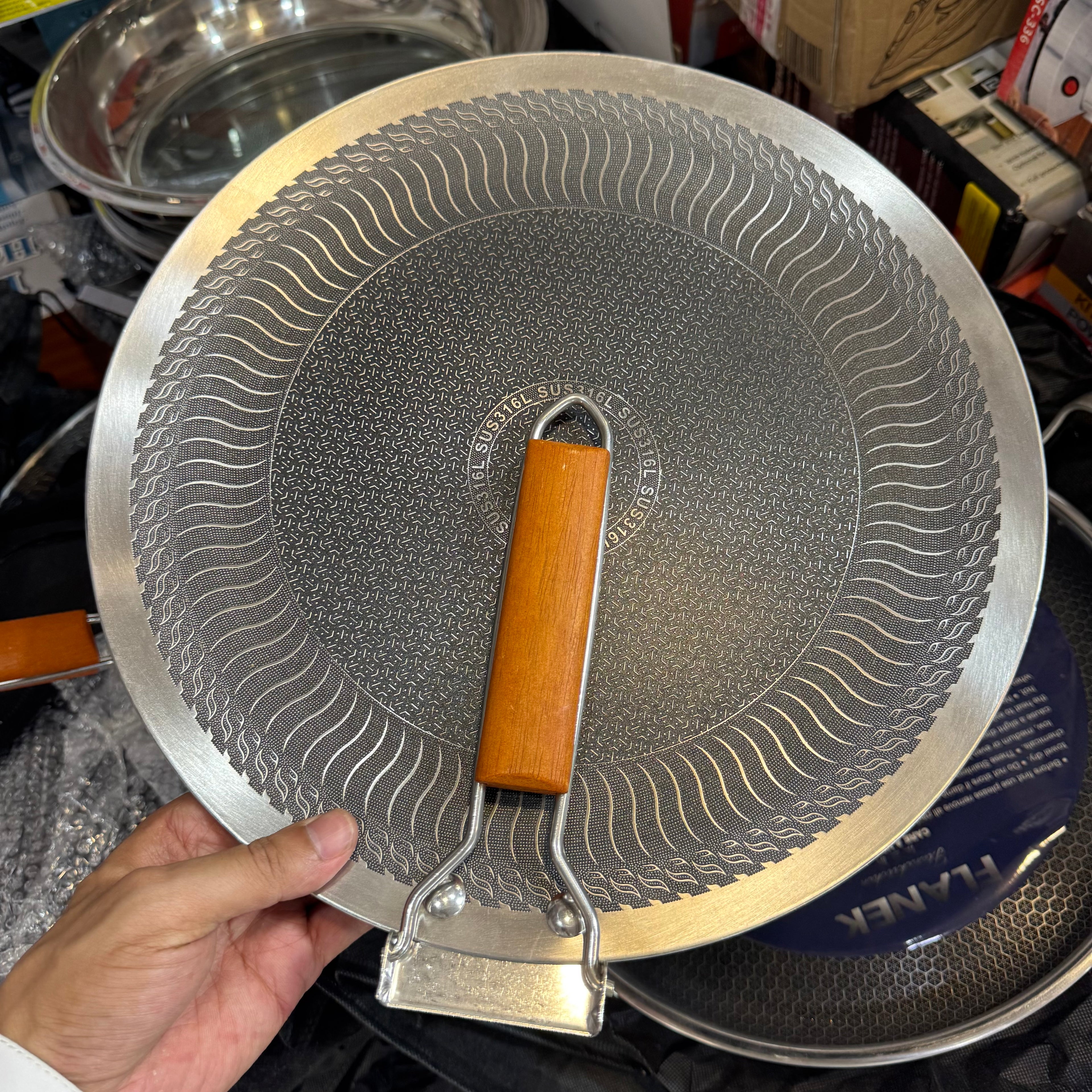 Non Stick Tawa Fry Pan – Large Flat Cooking Pan 34cm