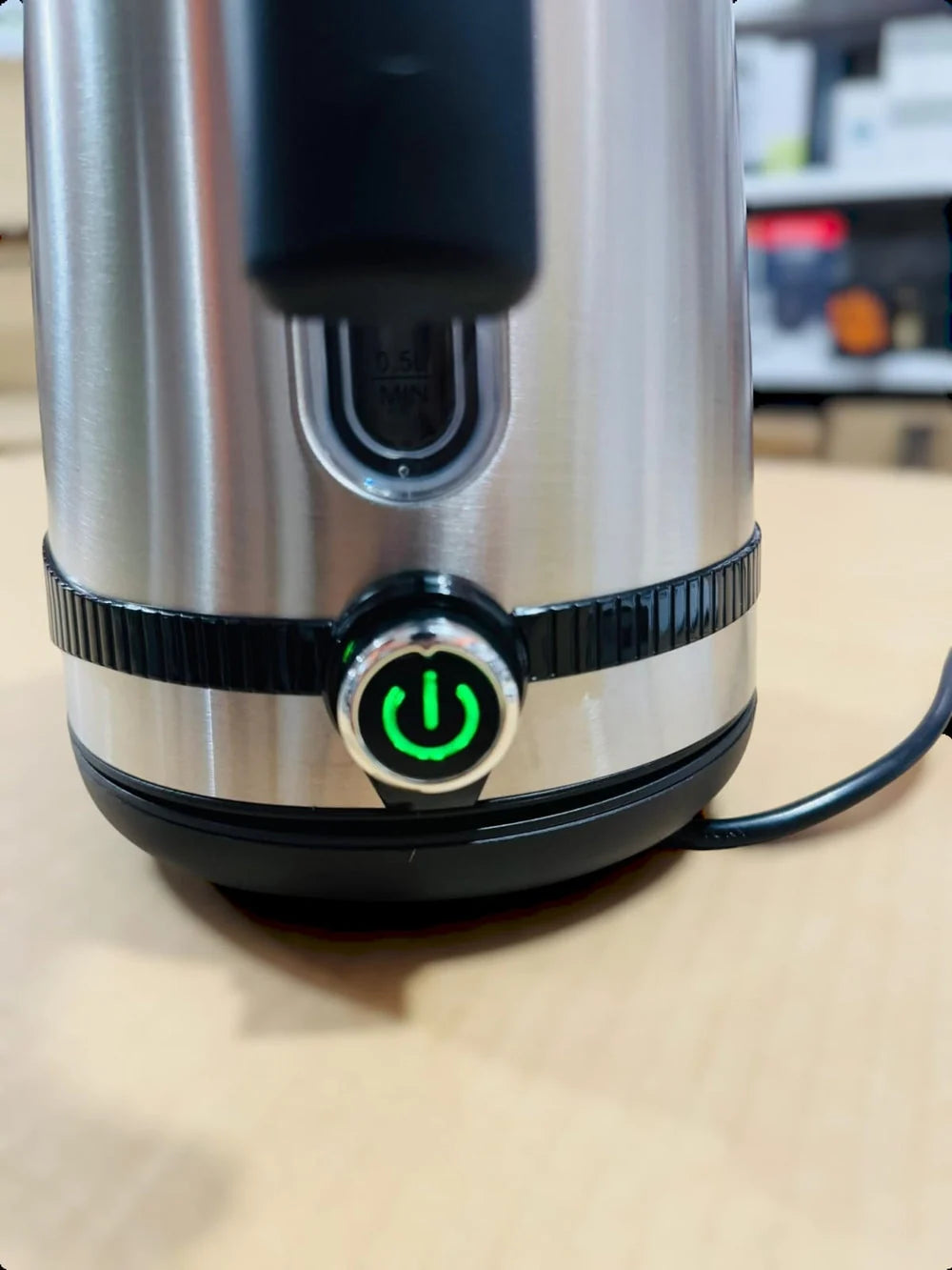 Uakeen ZL-018 2L Electric Kettle 2200W – Stainless Steel Temperature Control