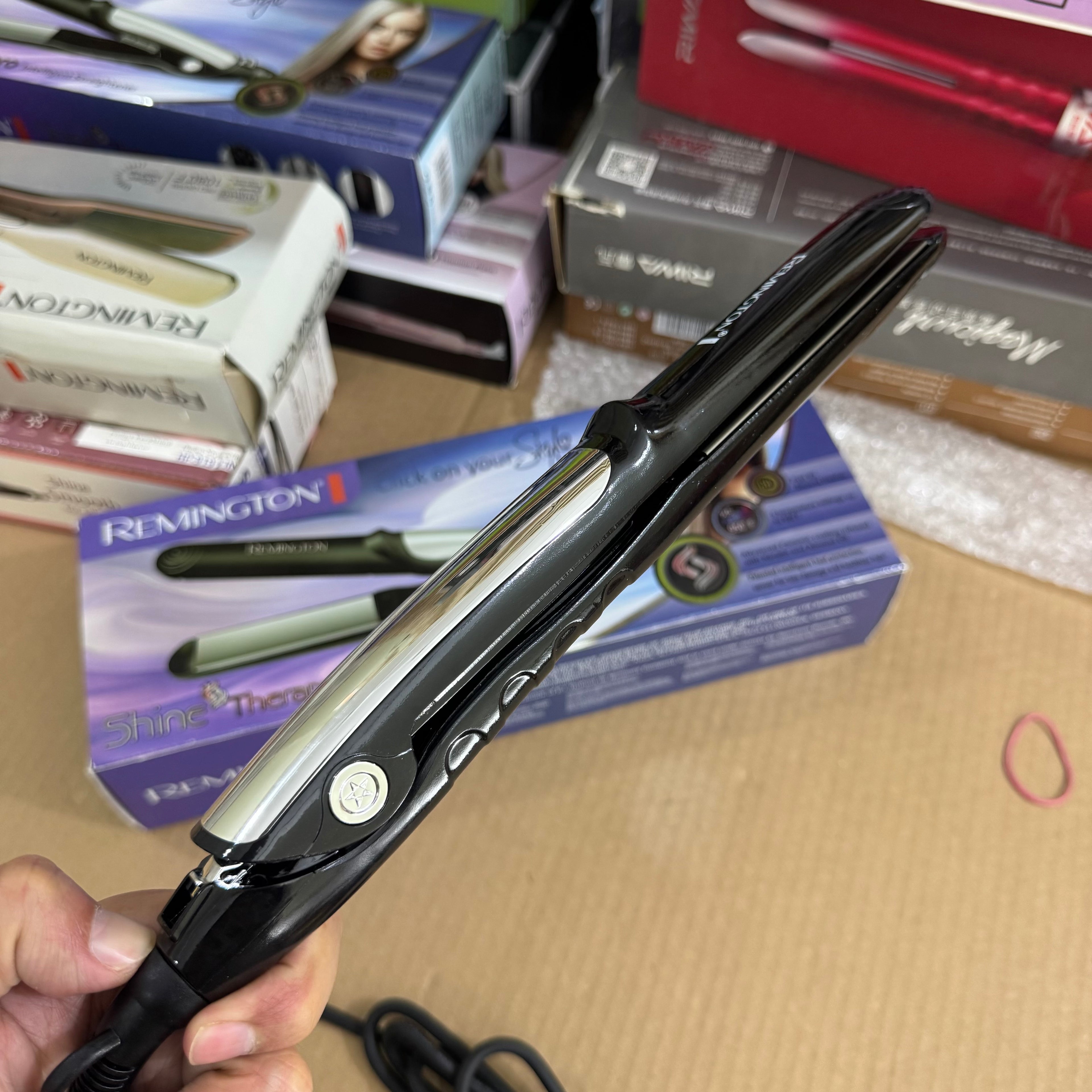 Remington Shine Therapy Pro Intelligent Hair Straightener - Model RM-3500S Lot Imported