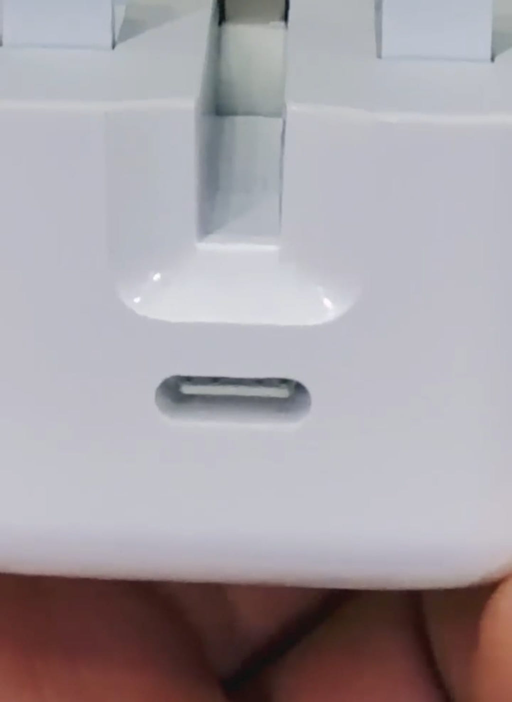 NFC 20W USB-C Fast Charging Power Adapter – UK 3-Pin Plug