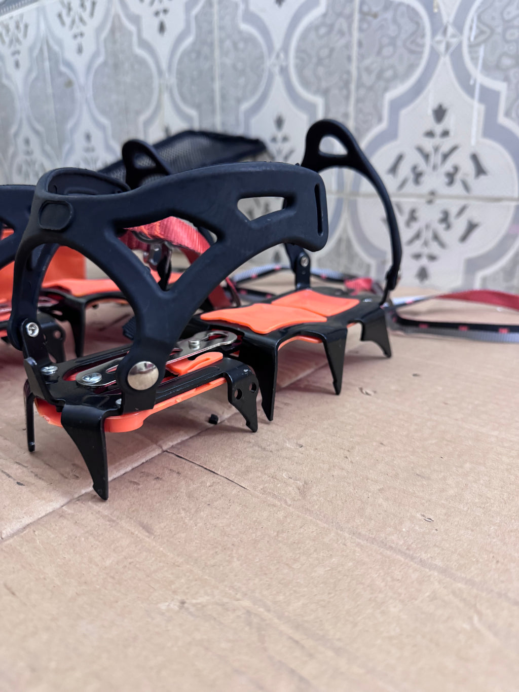 LOT Imported Anti-Slip Ice Snow Cleats Crampons (Pair for 1 Person) – Travel & Hiking