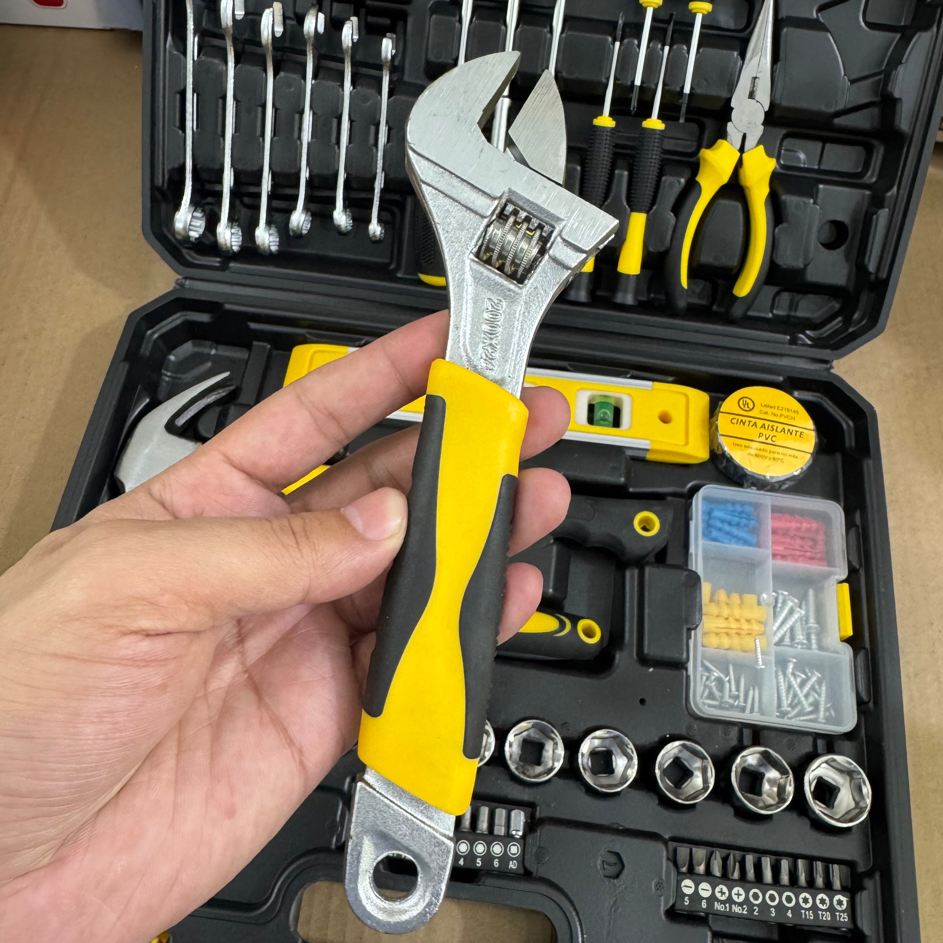 108-Piece Universal Tool Kit - Complete Home DIY Hardware Set with Carry Case German